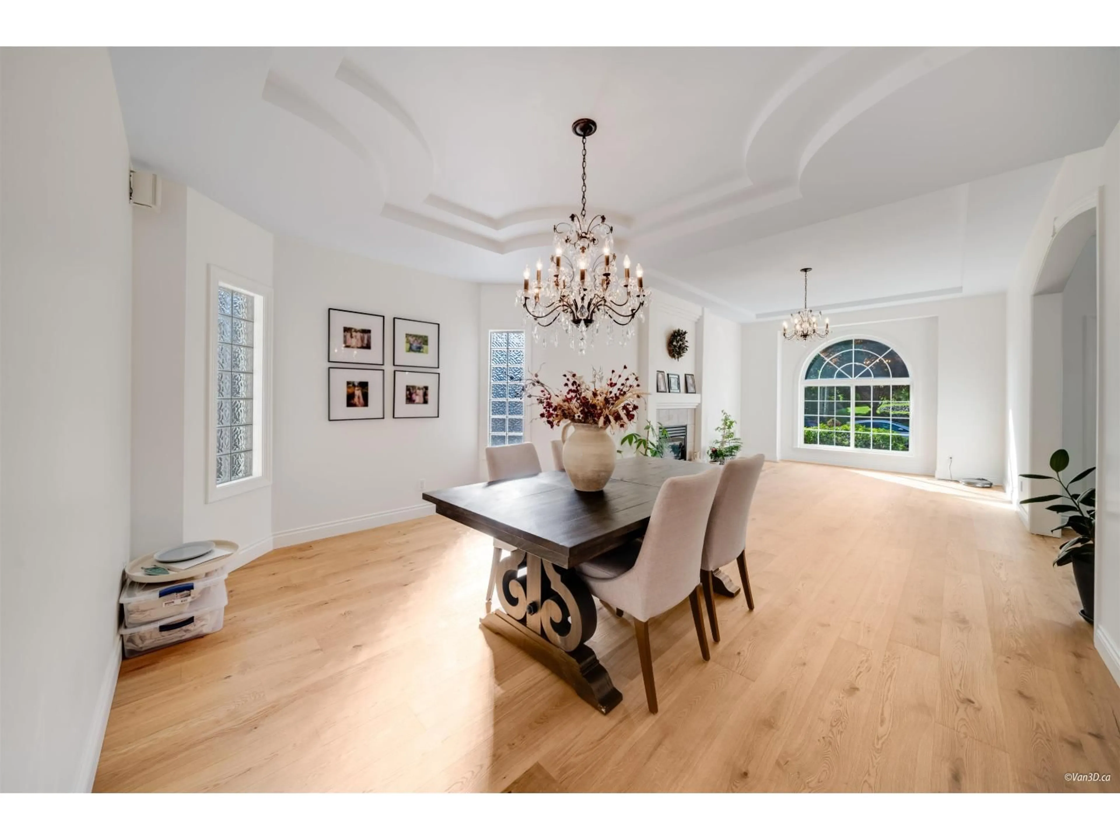 Dining room, wood/laminate floor for 9926 180A, Surrey British Columbia V4N4V5
