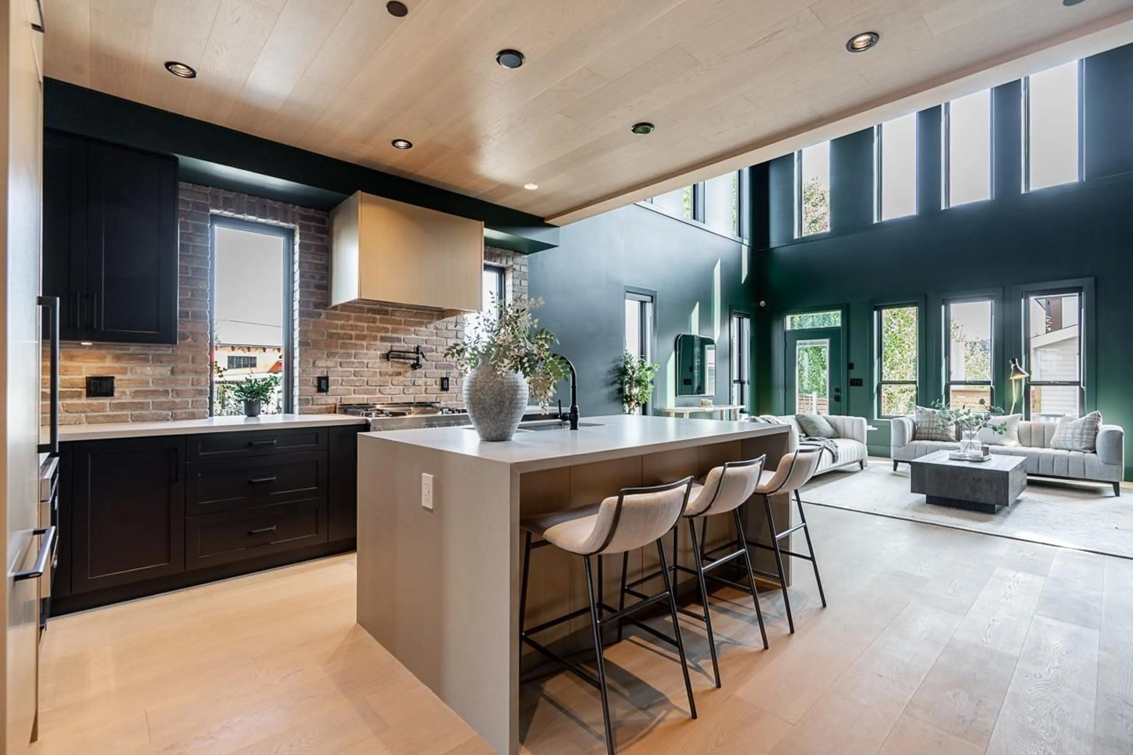 Open concept kitchen, ceramic/tile floor for 8194 201, Langley British Columbia V2Y3Y6