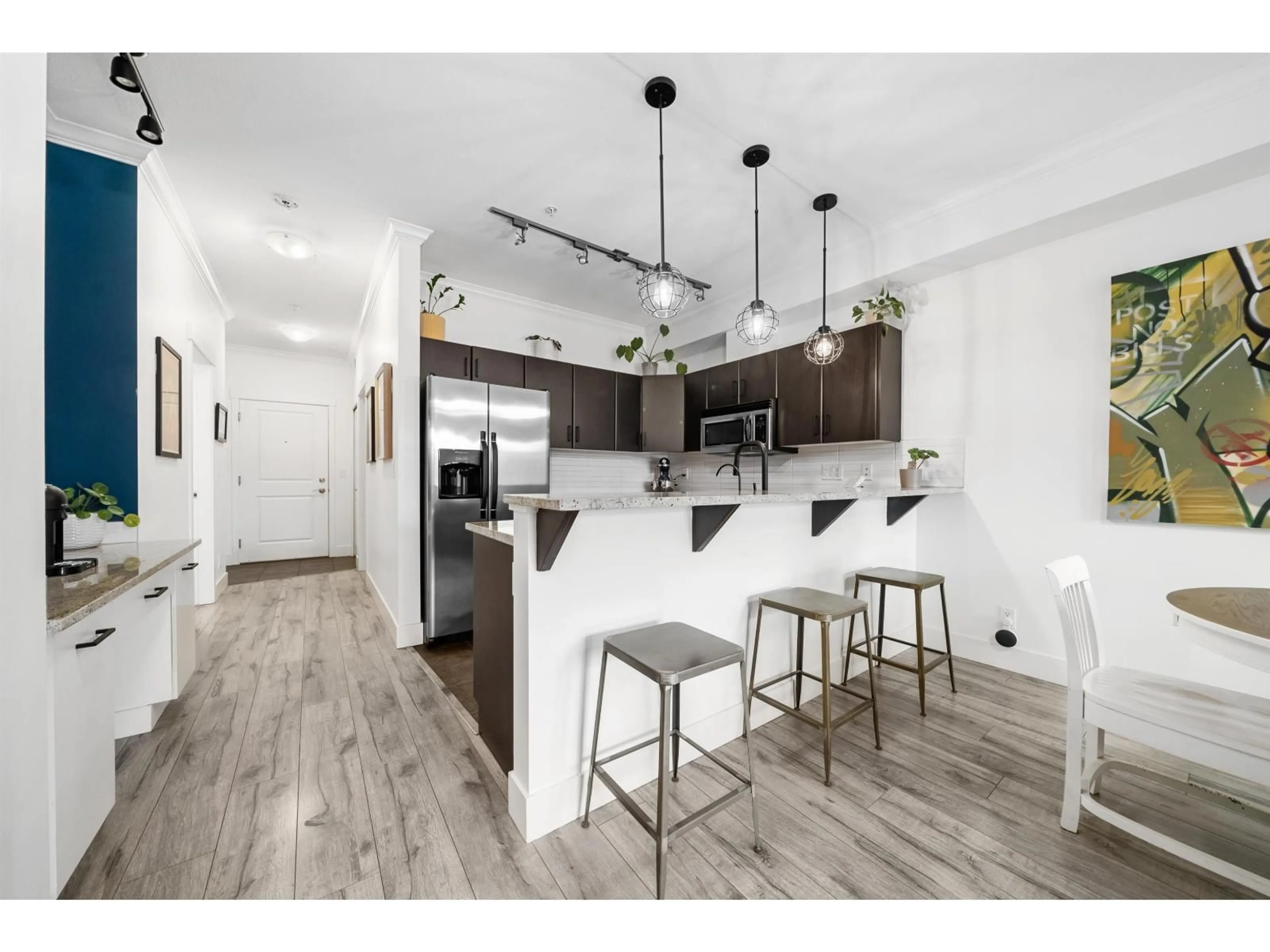 Open concept kitchen, unknown for 308 - 2632 PAULINE, Abbotsford British Columbia V2S0C9