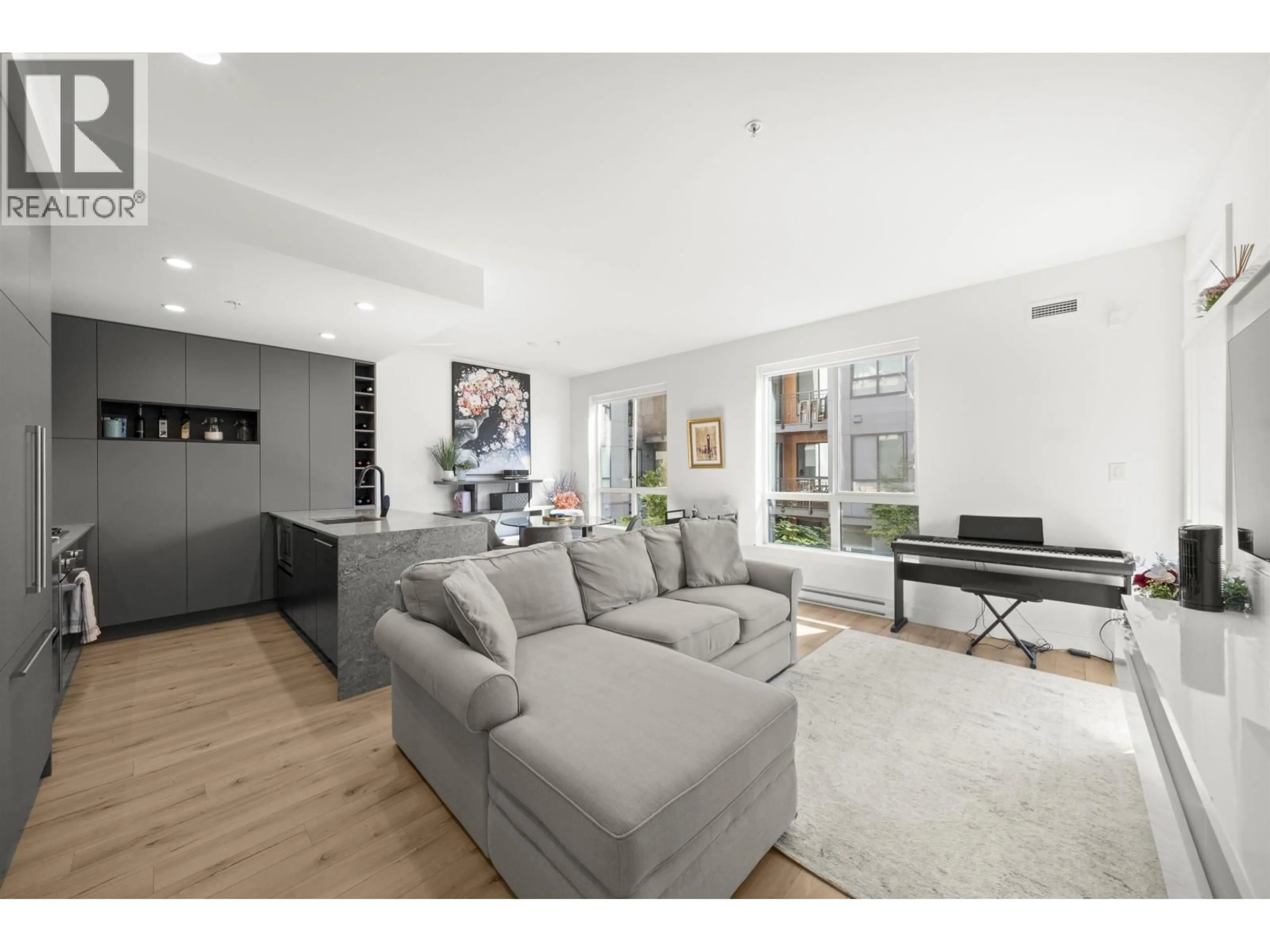 Living room with furniture, unknown for 309 - 3131 MURRAY STREET, Port Moody British Columbia V3H0L9