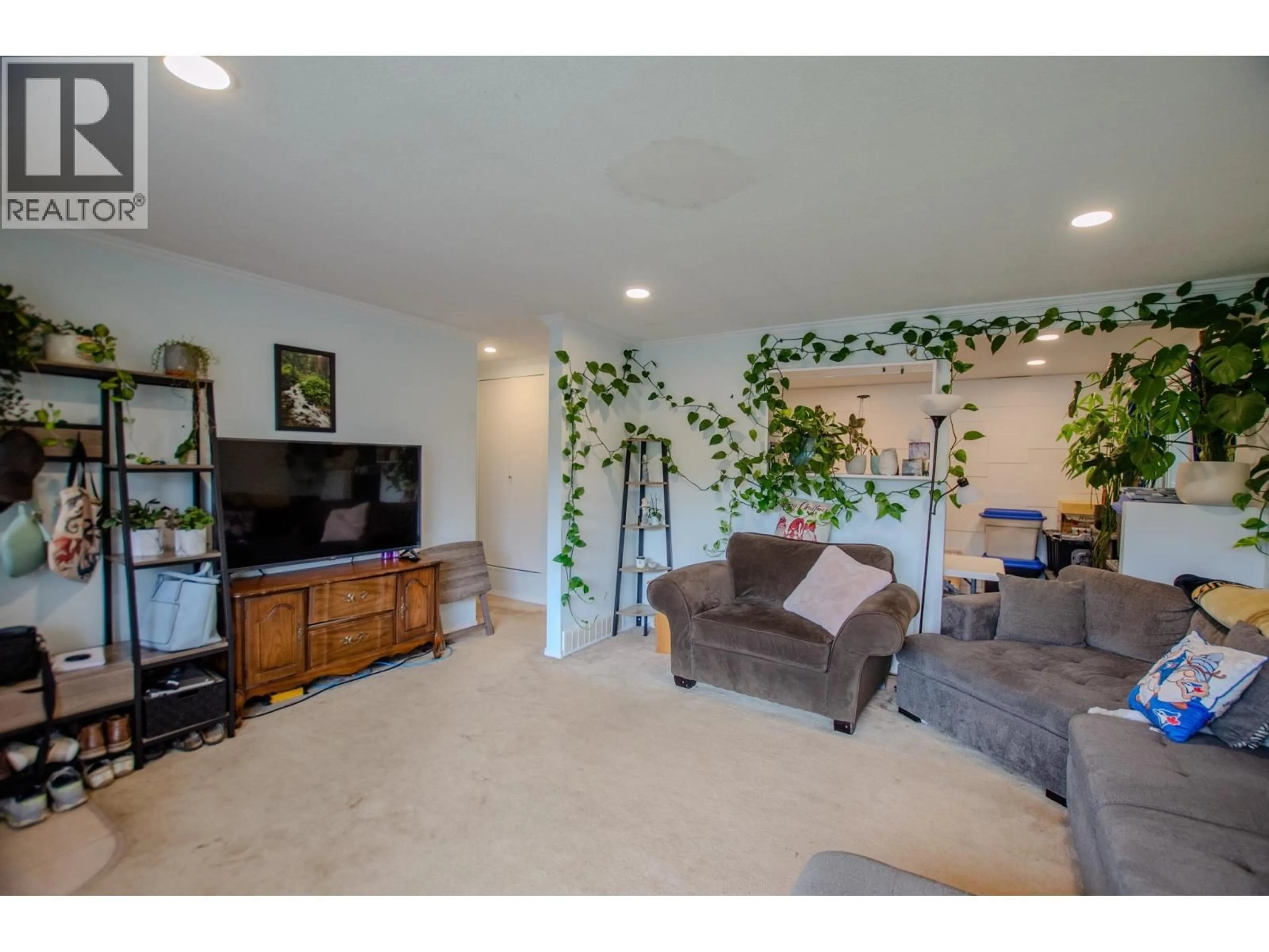Living room with furniture, unknown for 2720 GOGOLIN ROAD, Prince George British Columbia V2N1M9