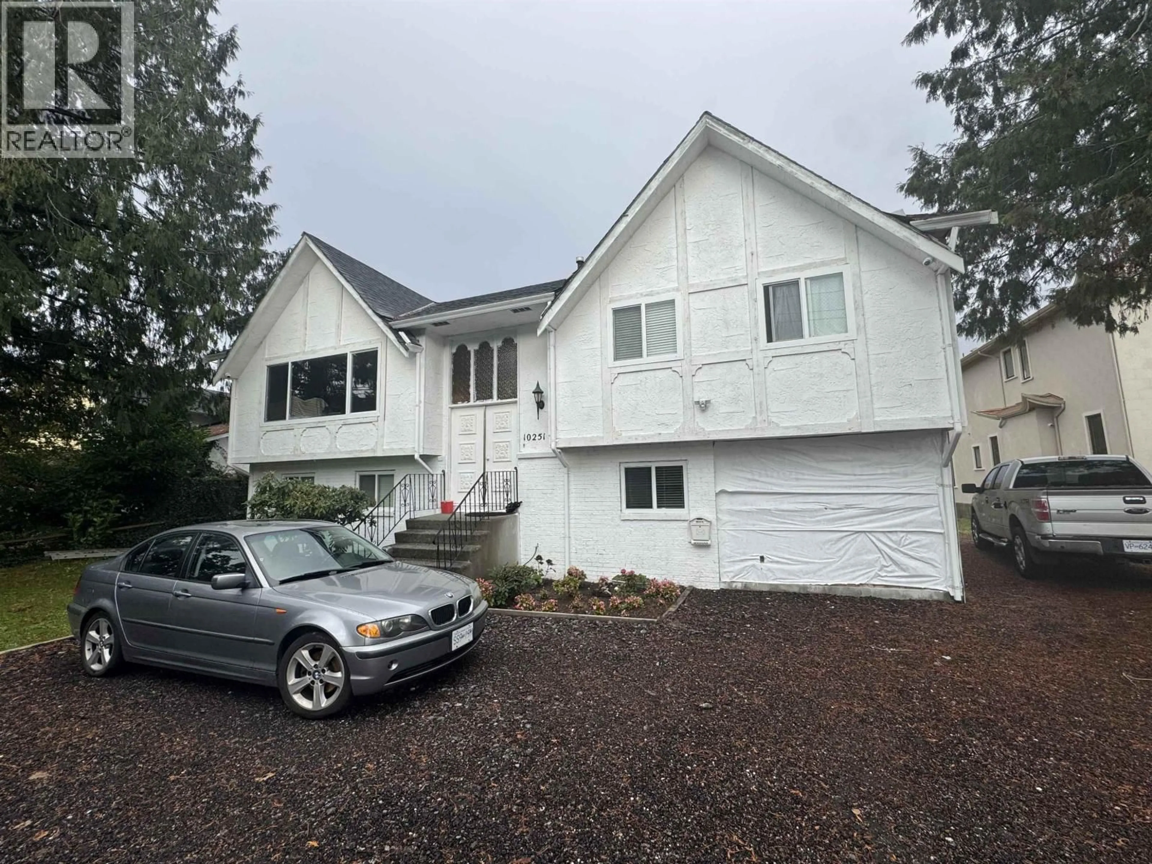 Home with vinyl exterior material, unknown for 10251 BLUNDELL ROAD, Richmond British Columbia V6Y1K9