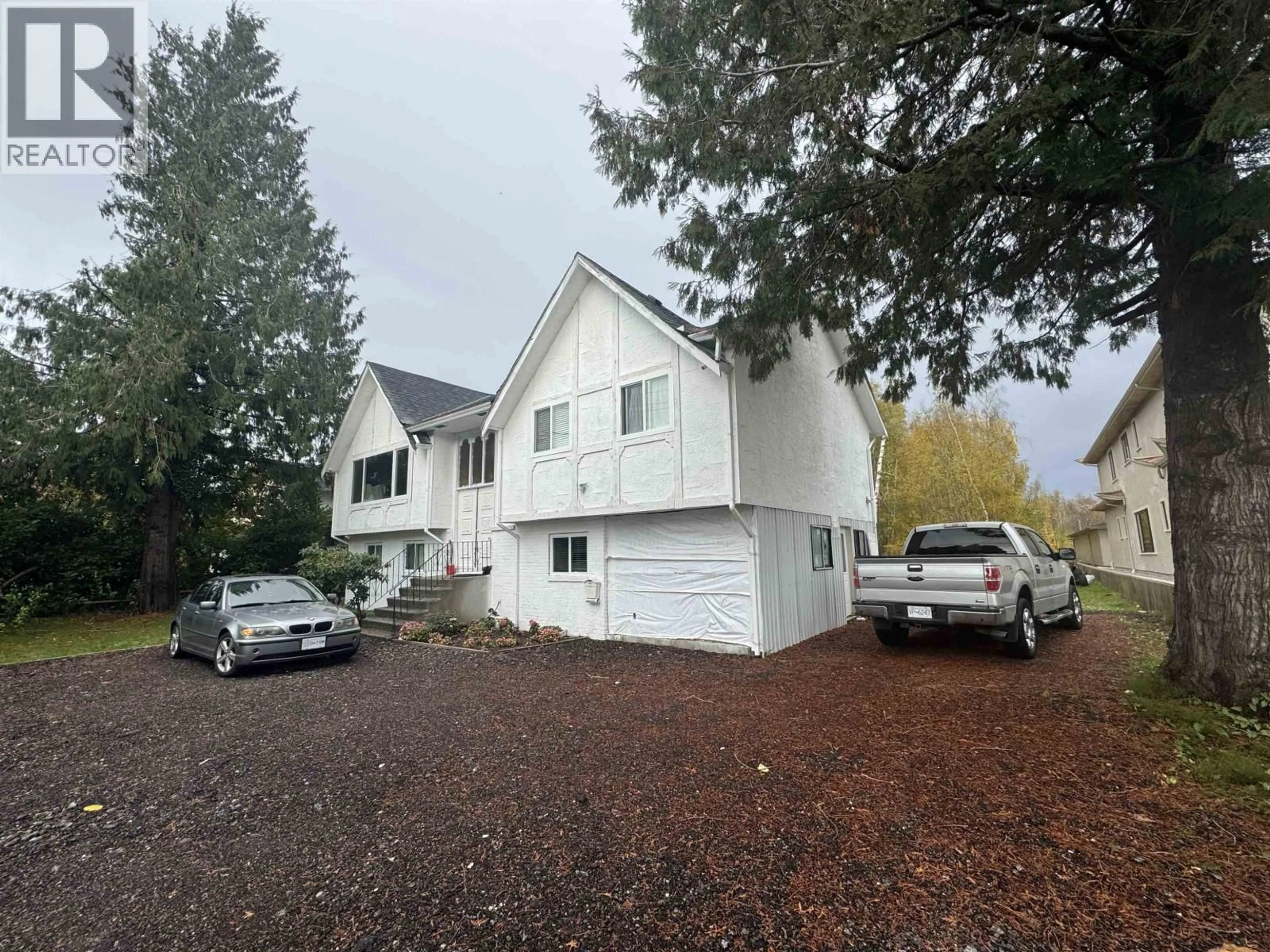 Home with vinyl exterior material, unknown for 10251 BLUNDELL ROAD, Richmond British Columbia V6Y1K9