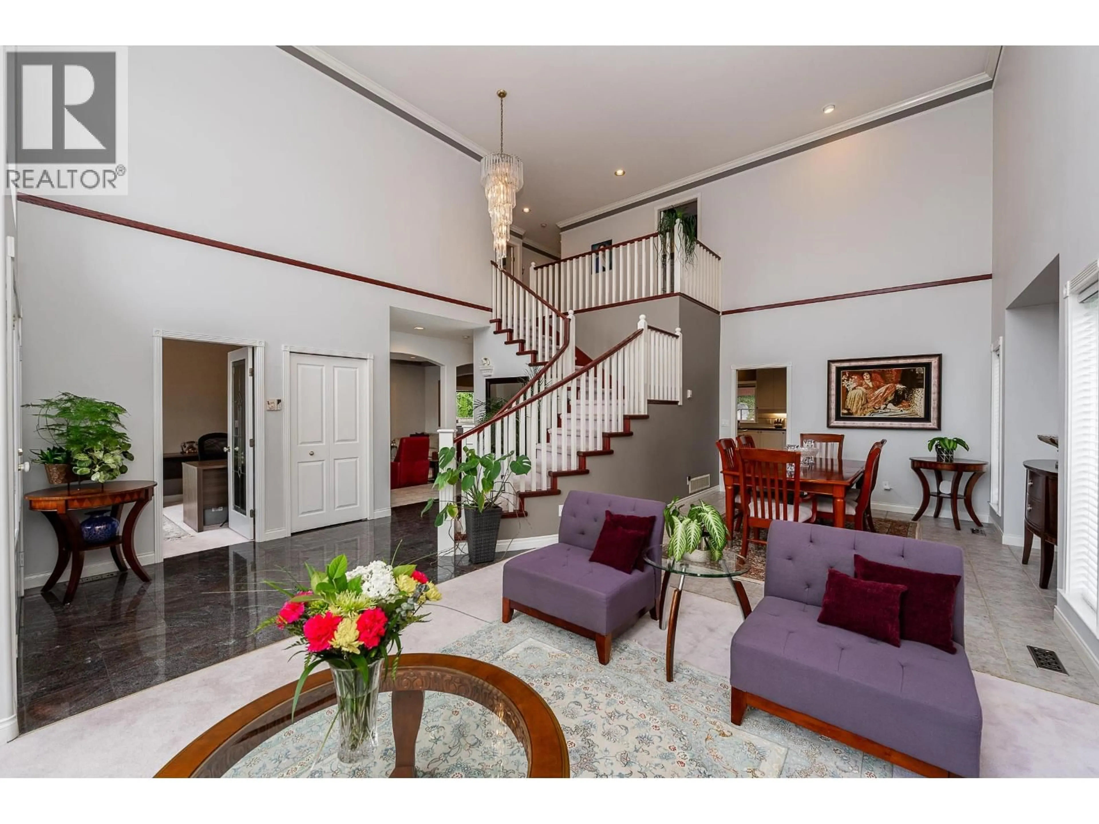 Indoor foyer for 61 WILKES CREEK DRIVE, Port Moody British Columbia V3H4Z9