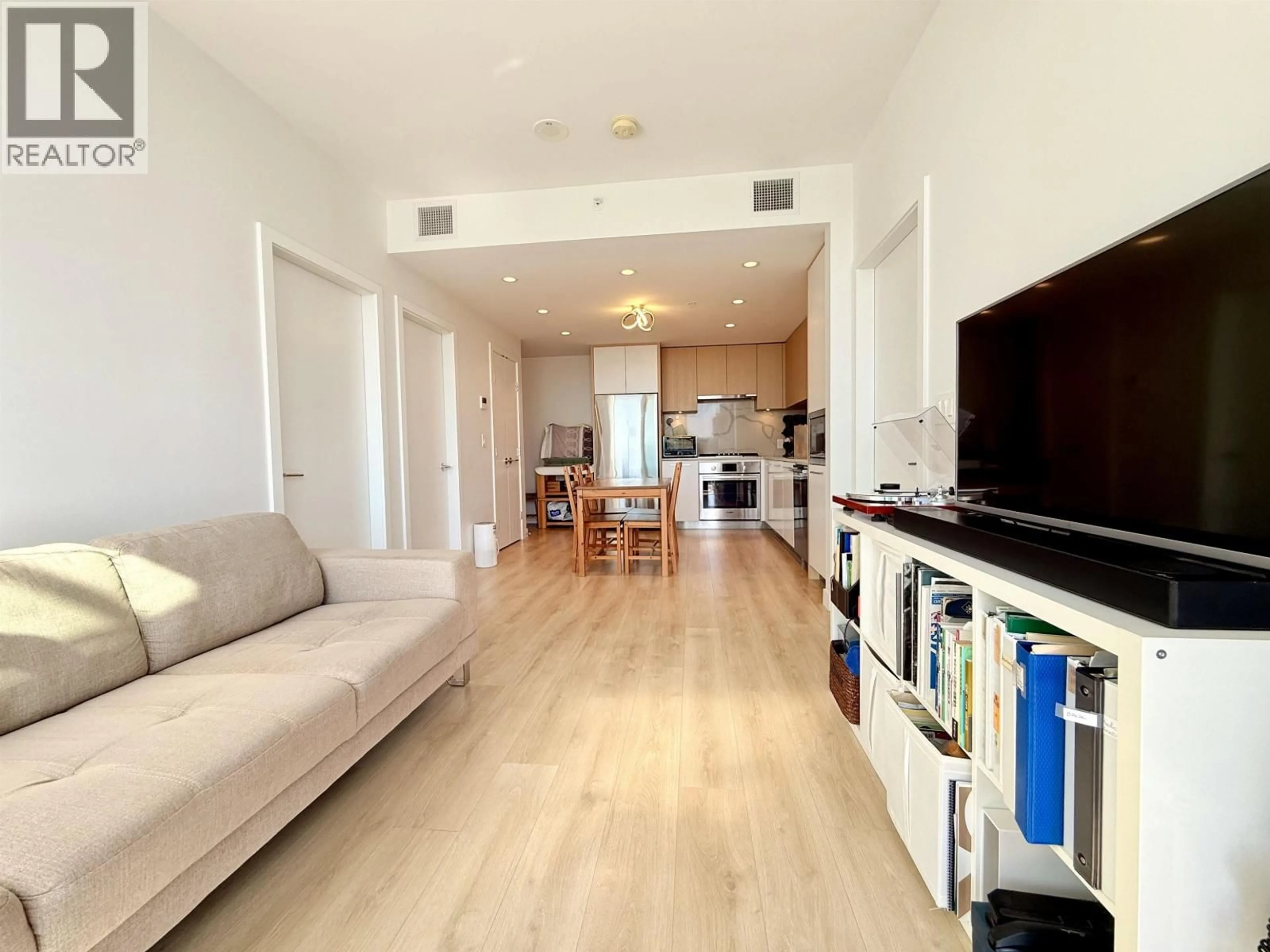 A pic of a room for 2101 - 567 CLARKE ROAD, Coquitlam British Columbia V3J0K7