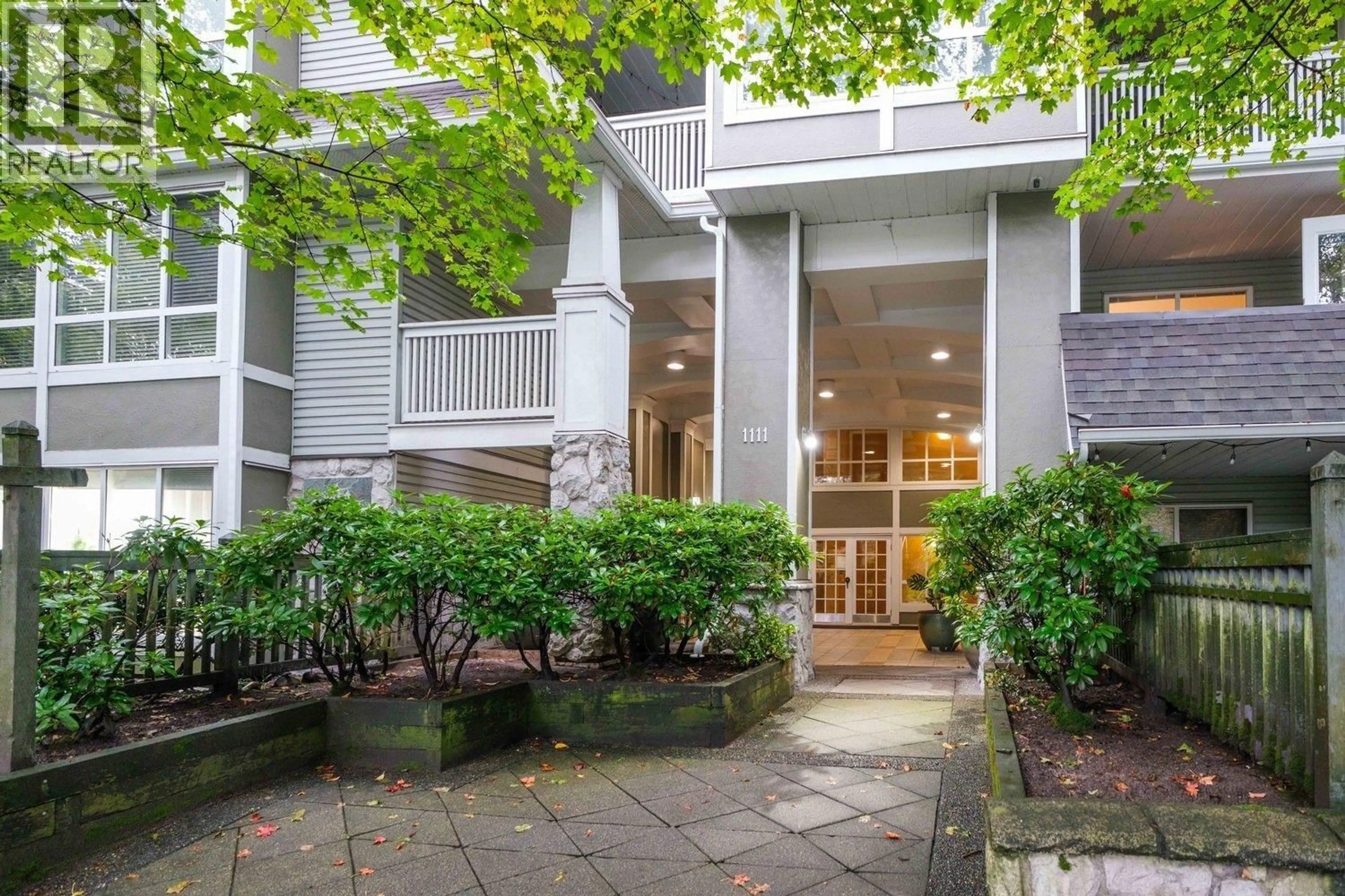 Unknown for 201 - 1111 LYNN VALLEY ROAD, North Vancouver British Columbia V7J3V4
