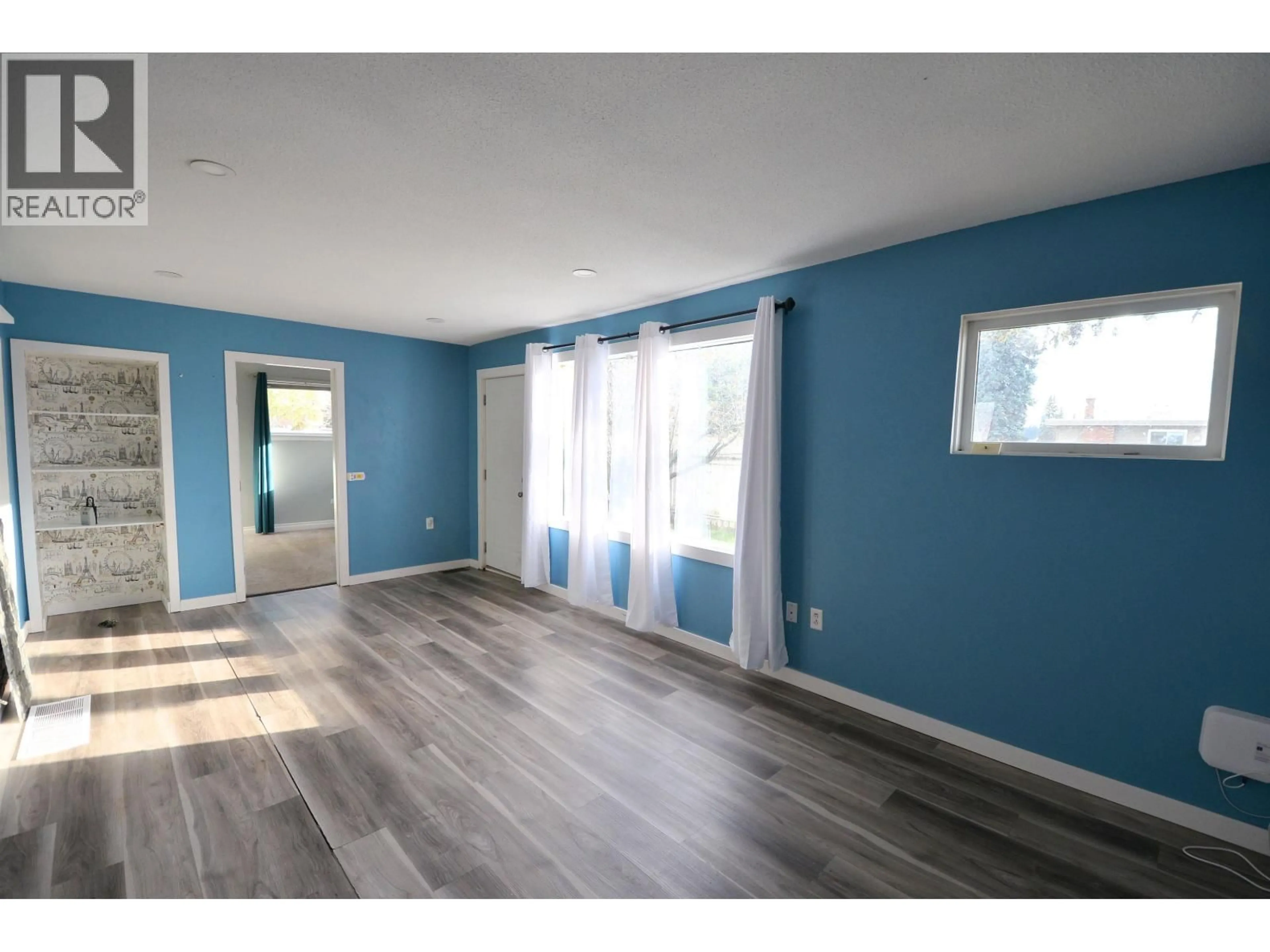 A pic of a room for 2440 15TH AVENUE, Prince George British Columbia V2M1S6