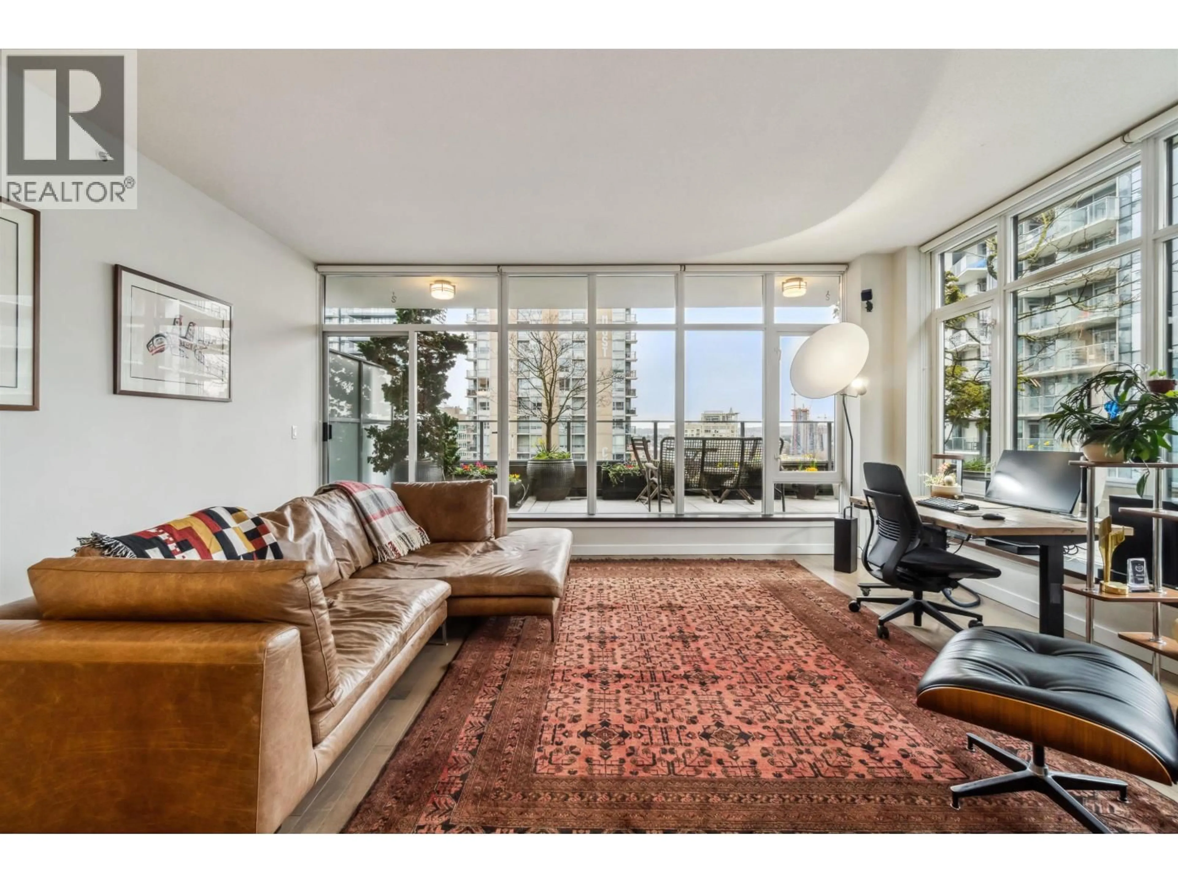 Living room with furniture, unknown for 1601 - 1252 HORNBY STREET, Vancouver British Columbia V6Z1W2