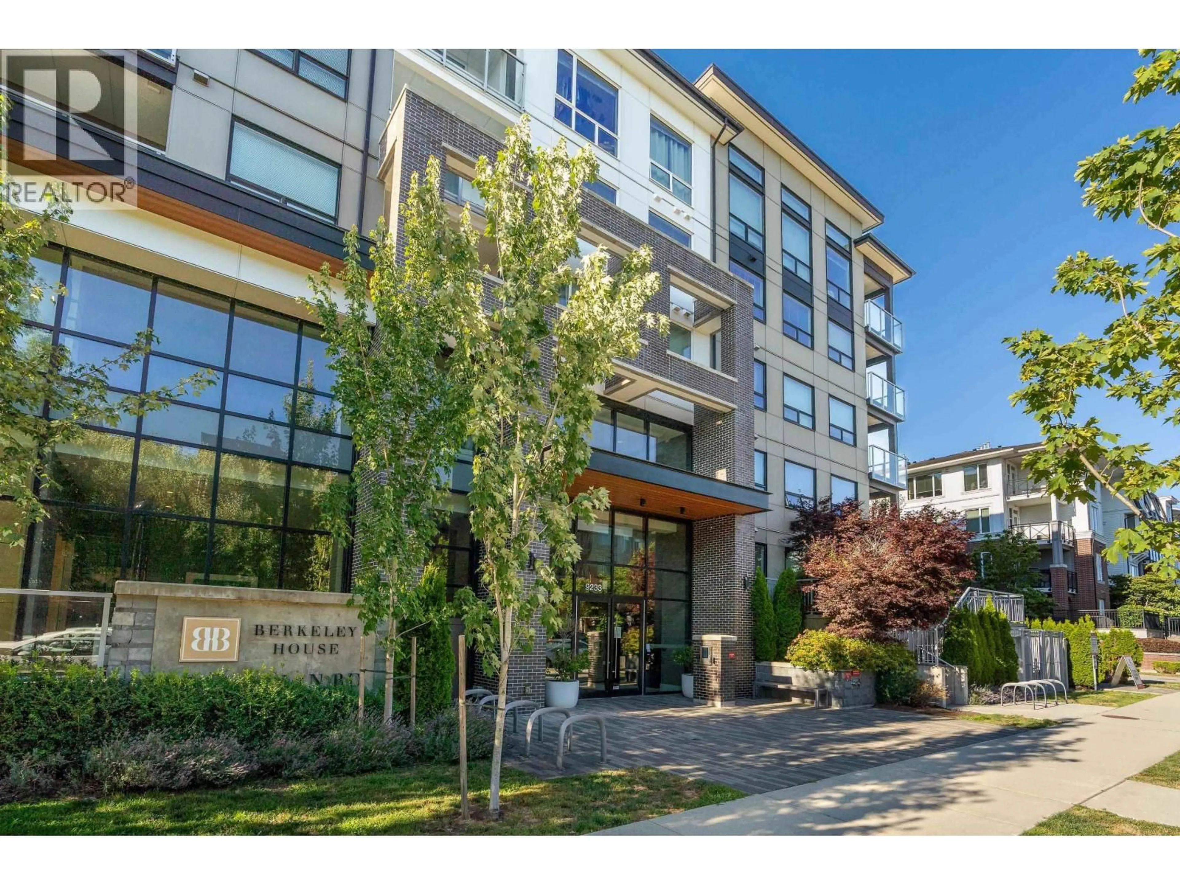 Patio, building for 206 - 9233 ODLIN ROAD, Richmond British Columbia V6X0V4
