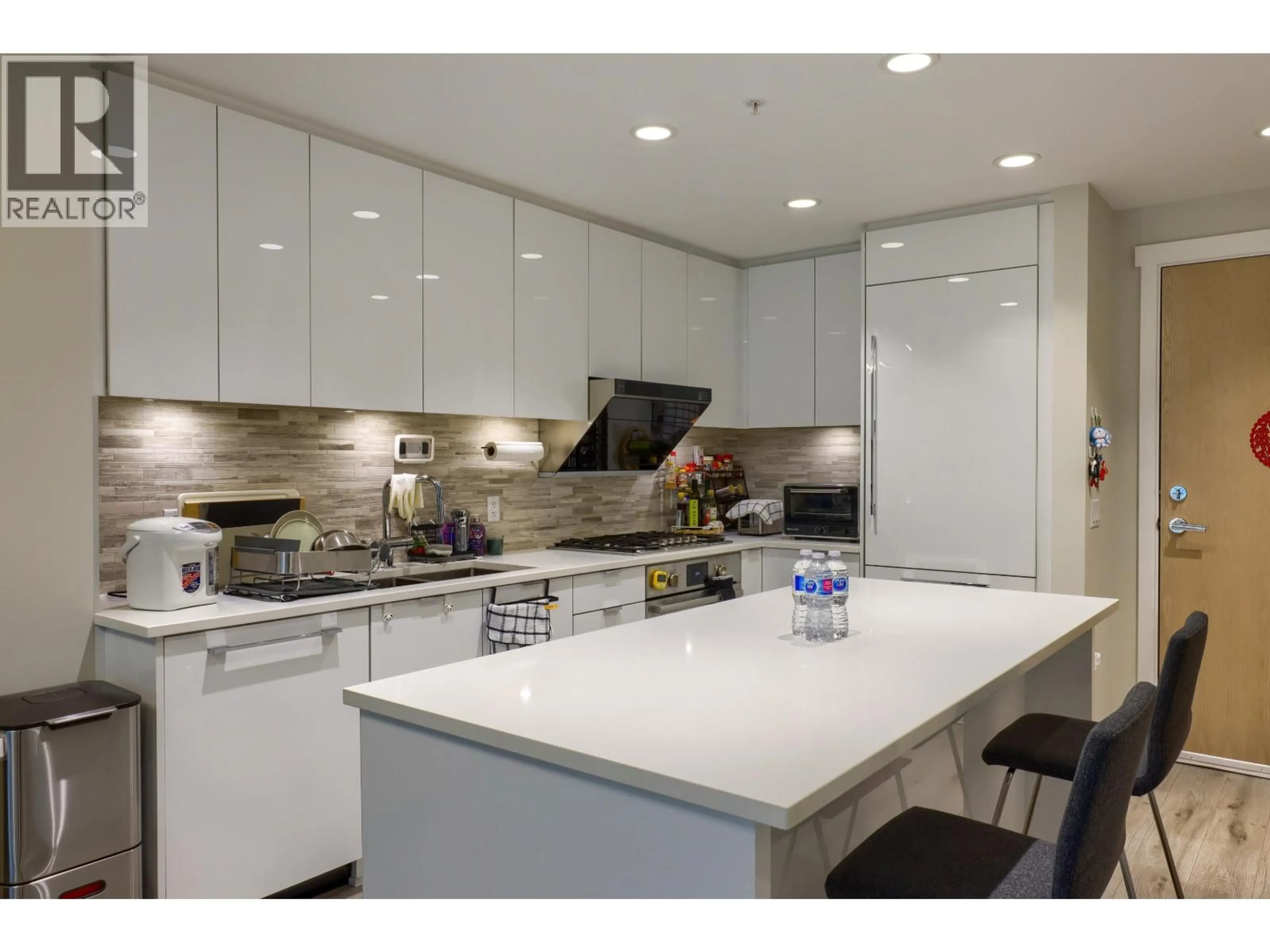 Contemporary kitchen, ceramic/tile floor for 206 - 9233 ODLIN ROAD, Richmond British Columbia V6X0V4