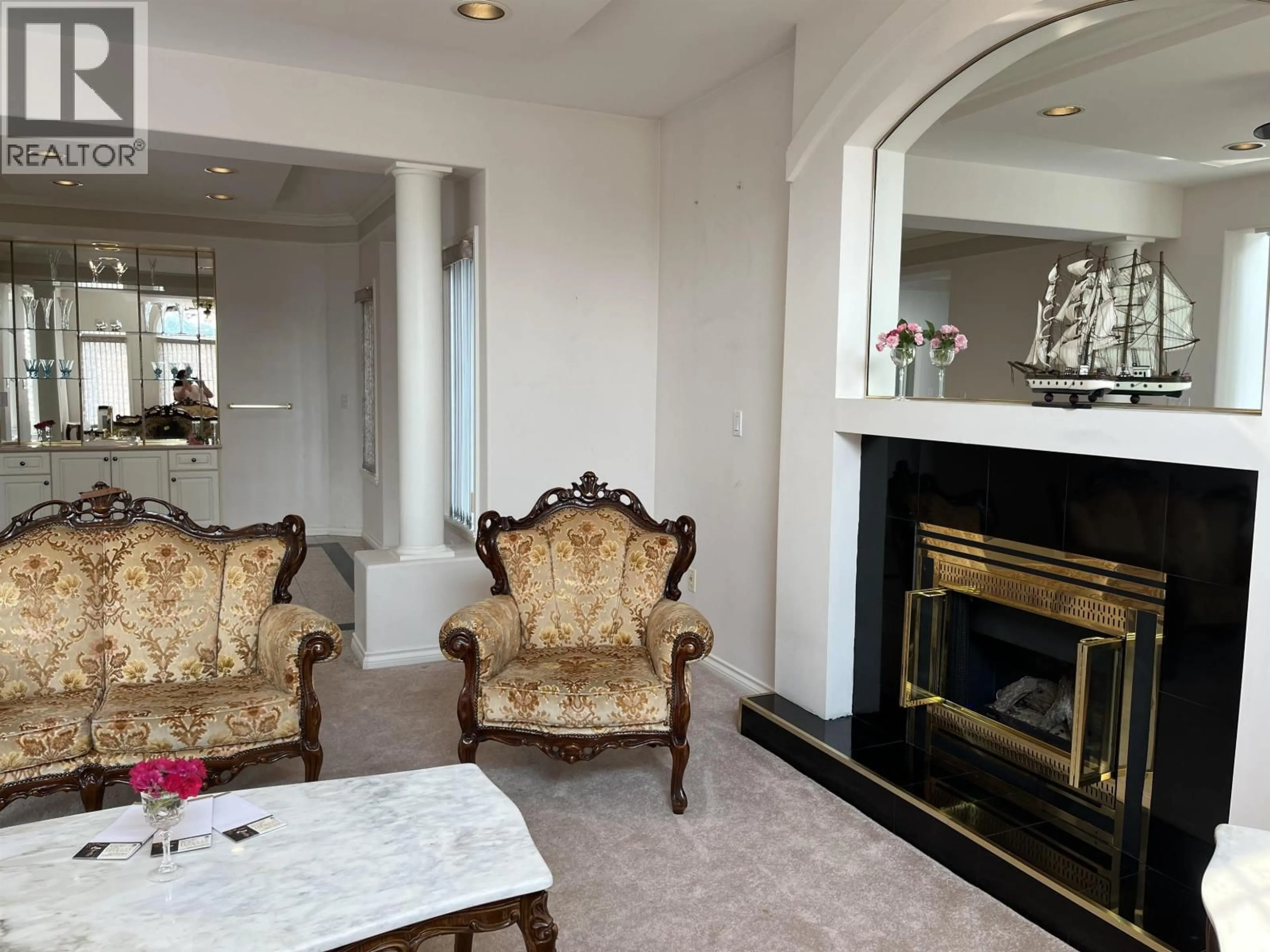 Living room with furniture, unknown for 3147 SILVERTHRONE DRIVE, Coquitlam British Columbia V3E3C3