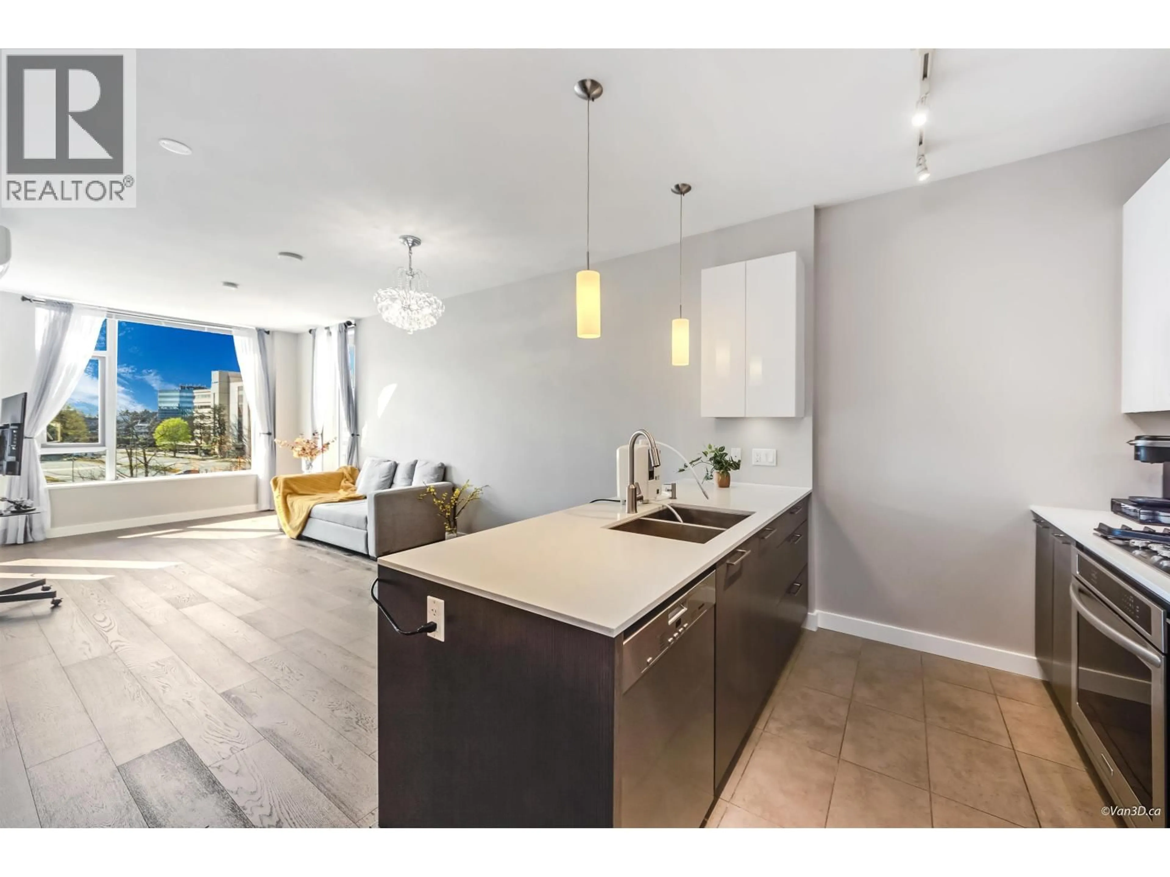Open concept kitchen, ceramic/tile floor for 3018 - 5511 HOLLYBRIDGE WAY, Richmond British Columbia V7C0A3