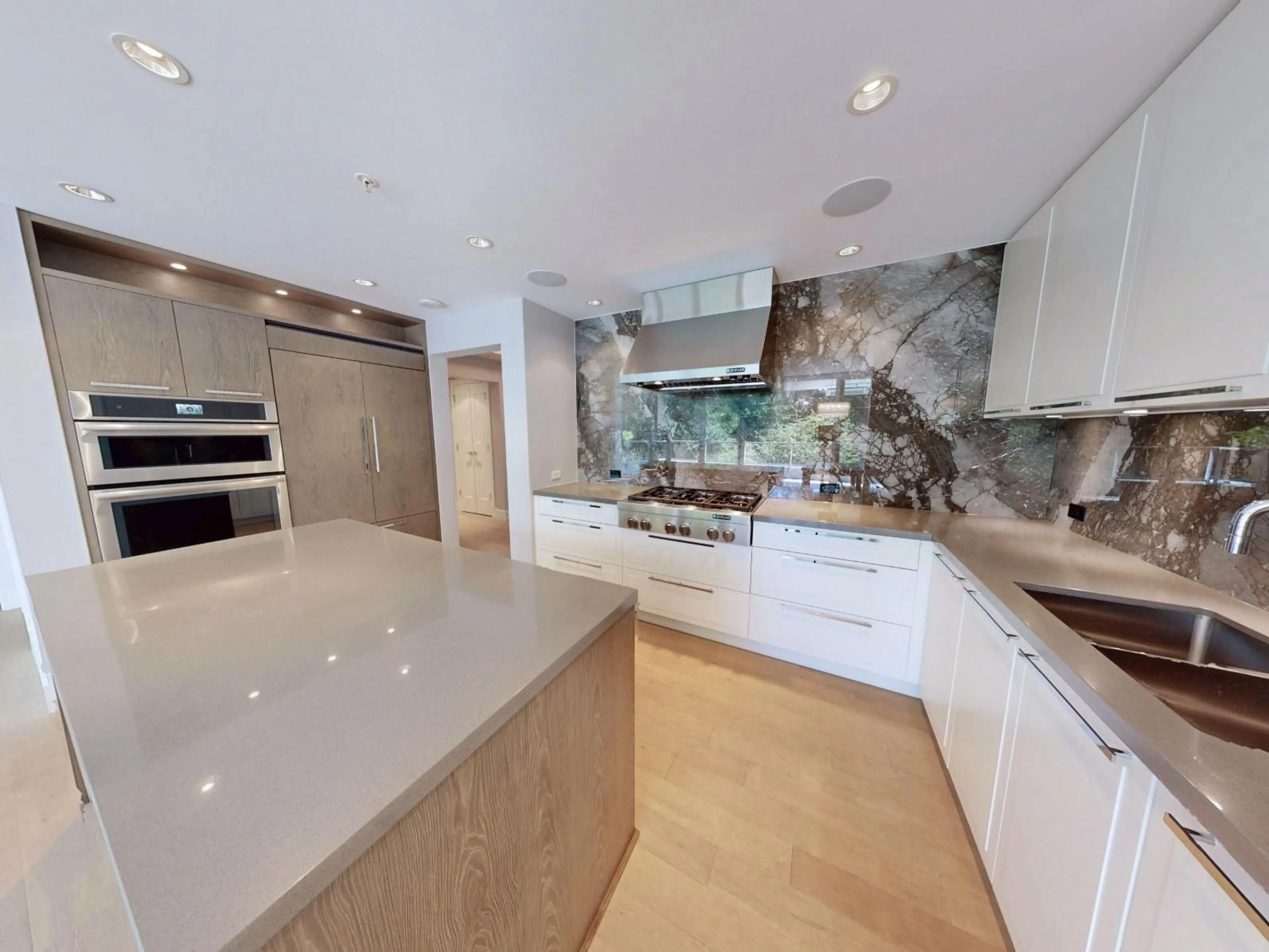 Contemporary kitchen, ceramic/tile floor for 305 - 1501 VIDAL, White Rock British Columbia V4B0B5