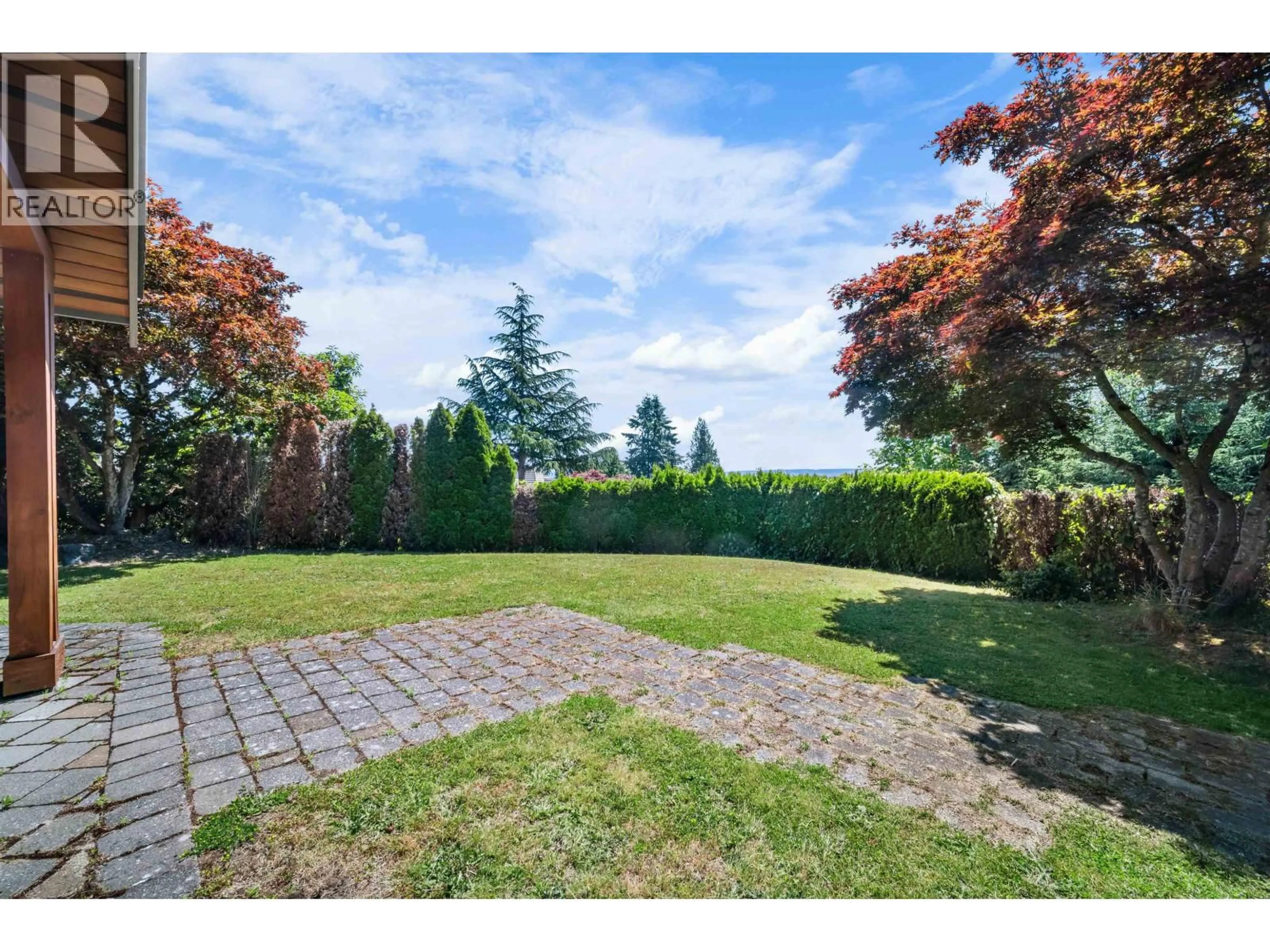 Patio, unknown for 4246 ROCKRIDGE ROAD, West Vancouver British Columbia V7W1B1