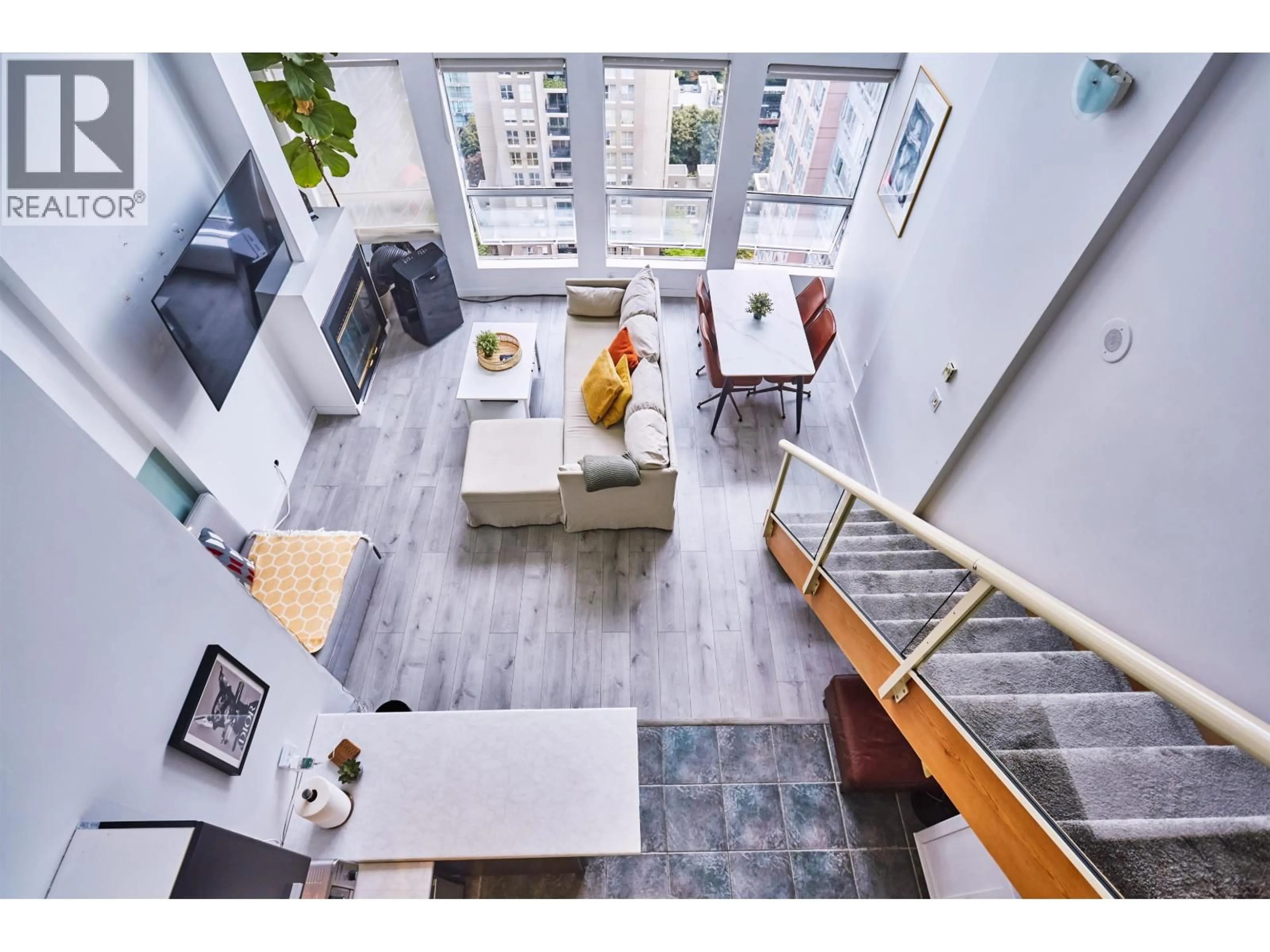 Unknown for PH10 - 933 SEYMOUR STREET, Vancouver British Columbia V6B6L6