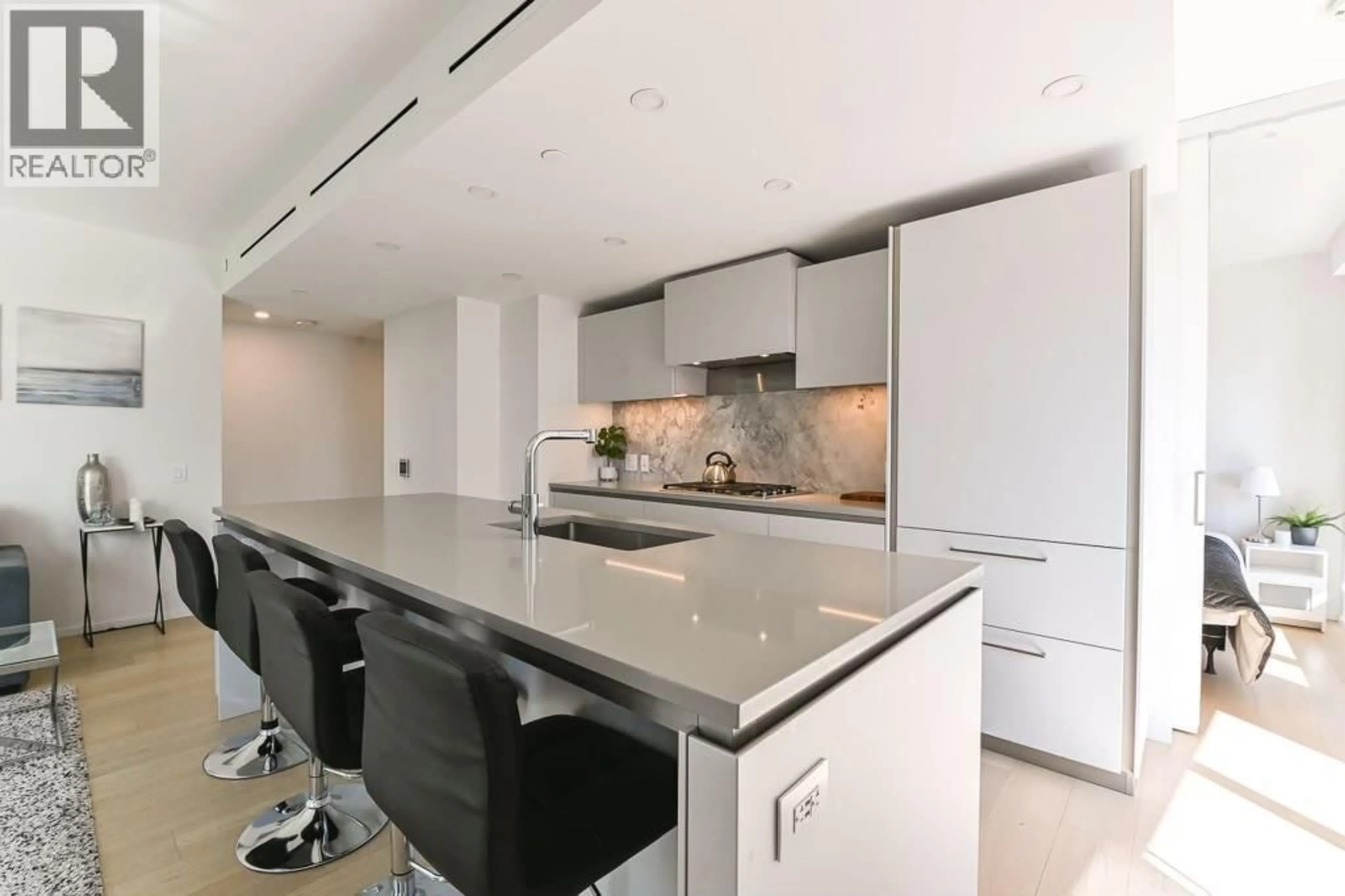 Contemporary kitchen, unknown for 402 - 889 PACIFIC STREET, Vancouver British Columbia V6Z1C3