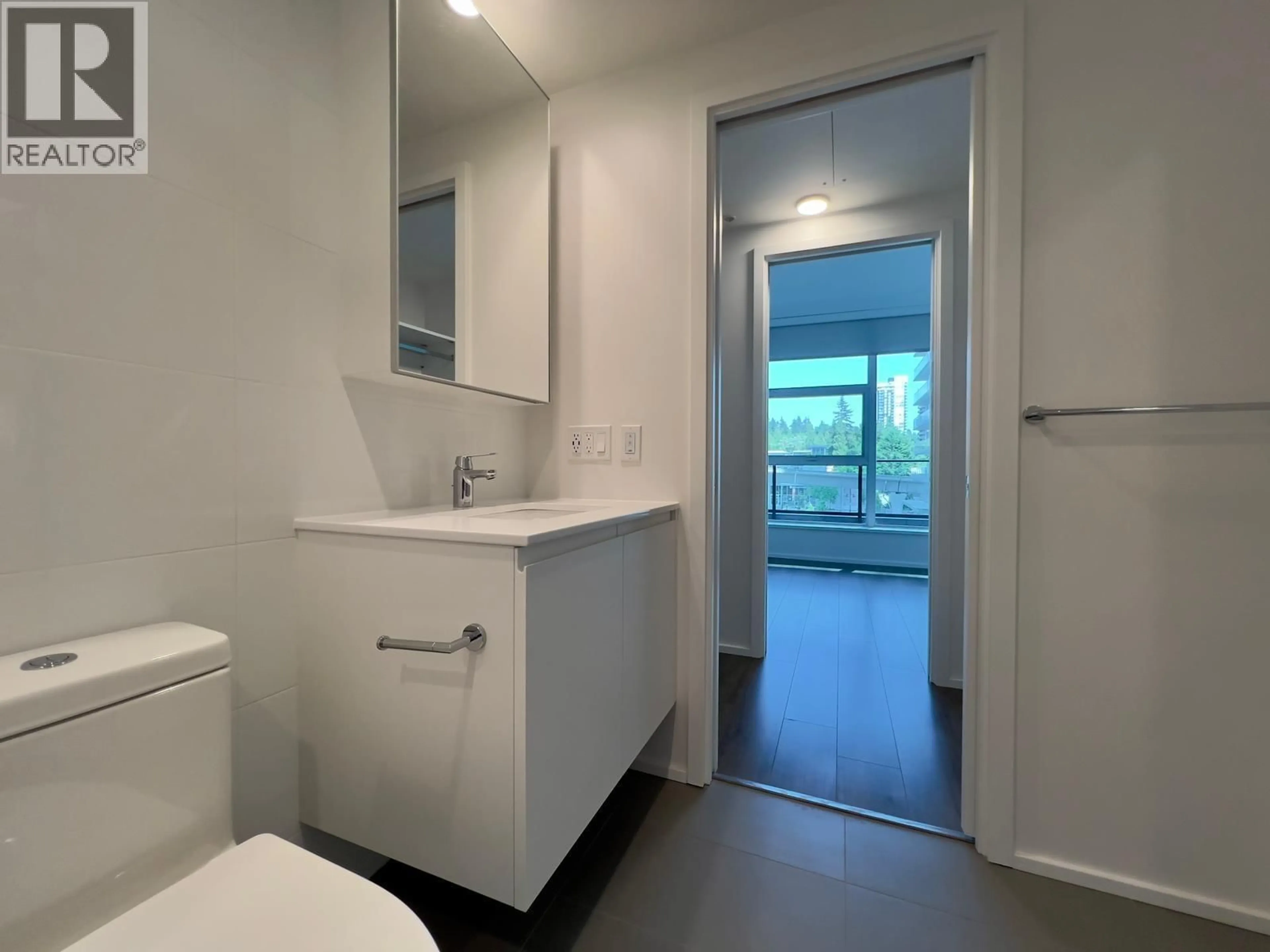 A pic of a room for 304 - 3809 EVERGREEN PLACE, Burnaby British Columbia V3J0M1