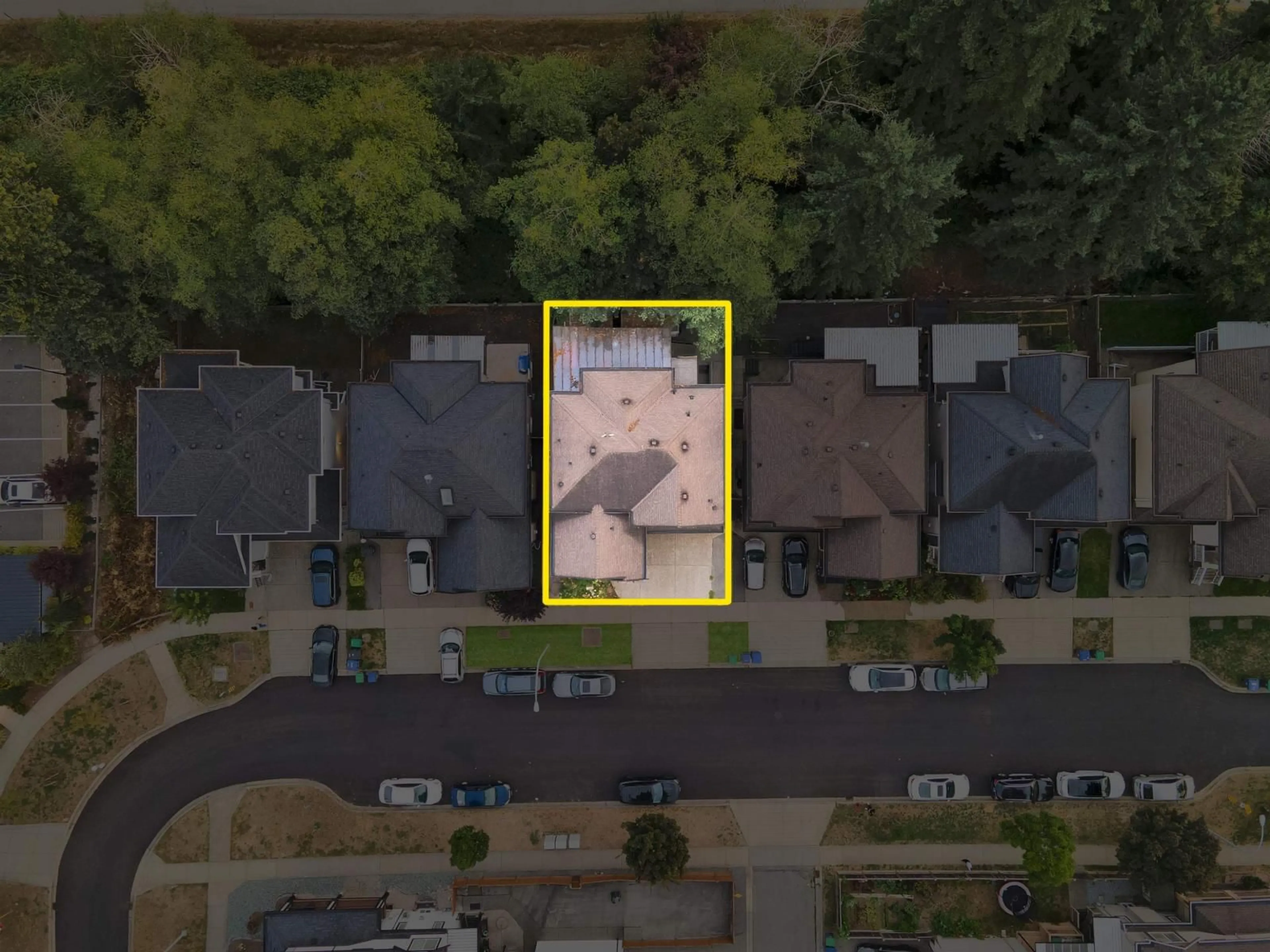 A pic from outside/outdoor area/front of a property/back of a property/a pic from drone, street for 13138 58A, Surrey British Columbia V3X0E4