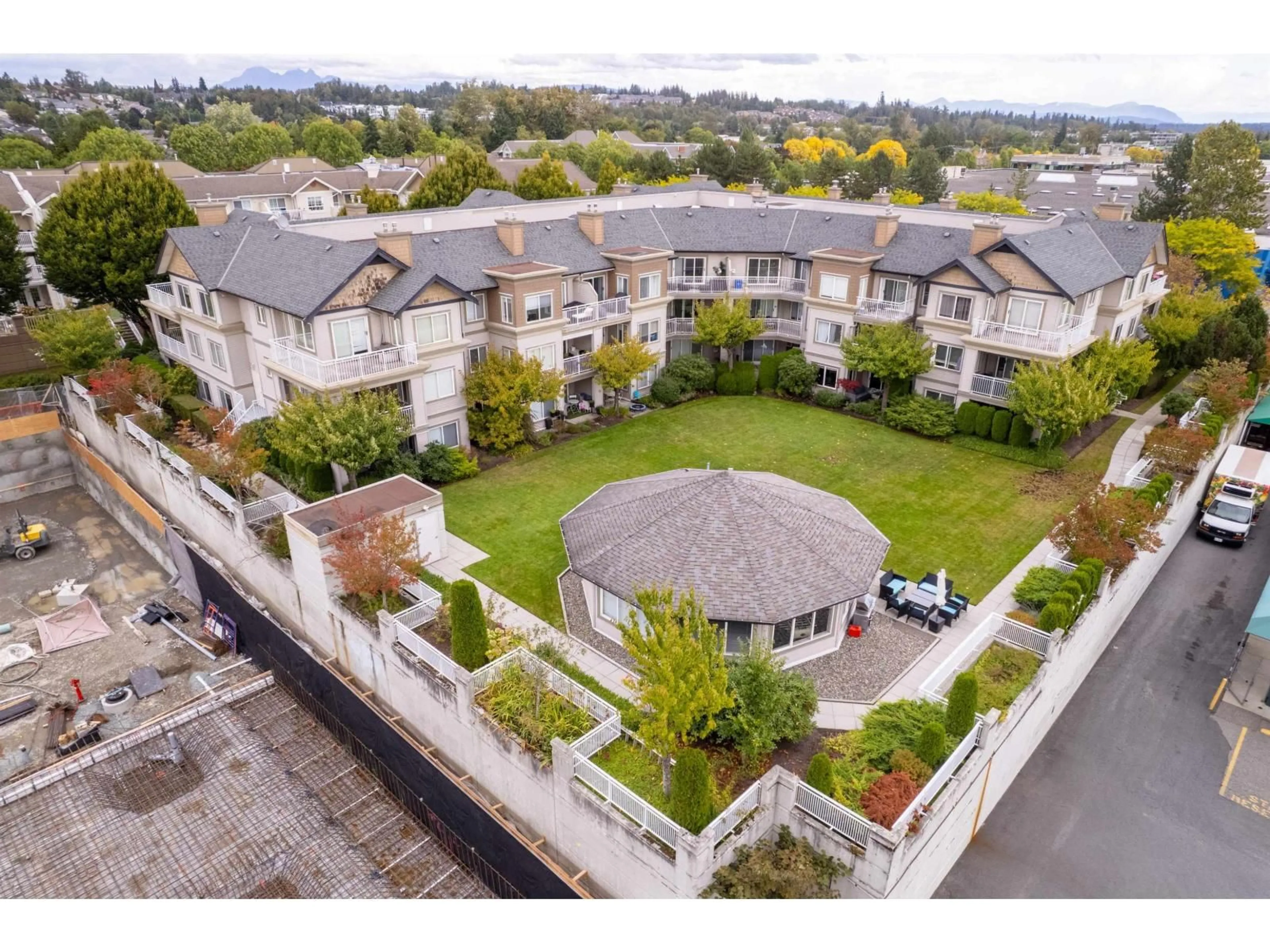 A pic from outside/outdoor area/front of a property/back of a property/a pic from drone, city buildings view from balcony for 208 - 6359 198, Langley British Columbia V2Y2E3