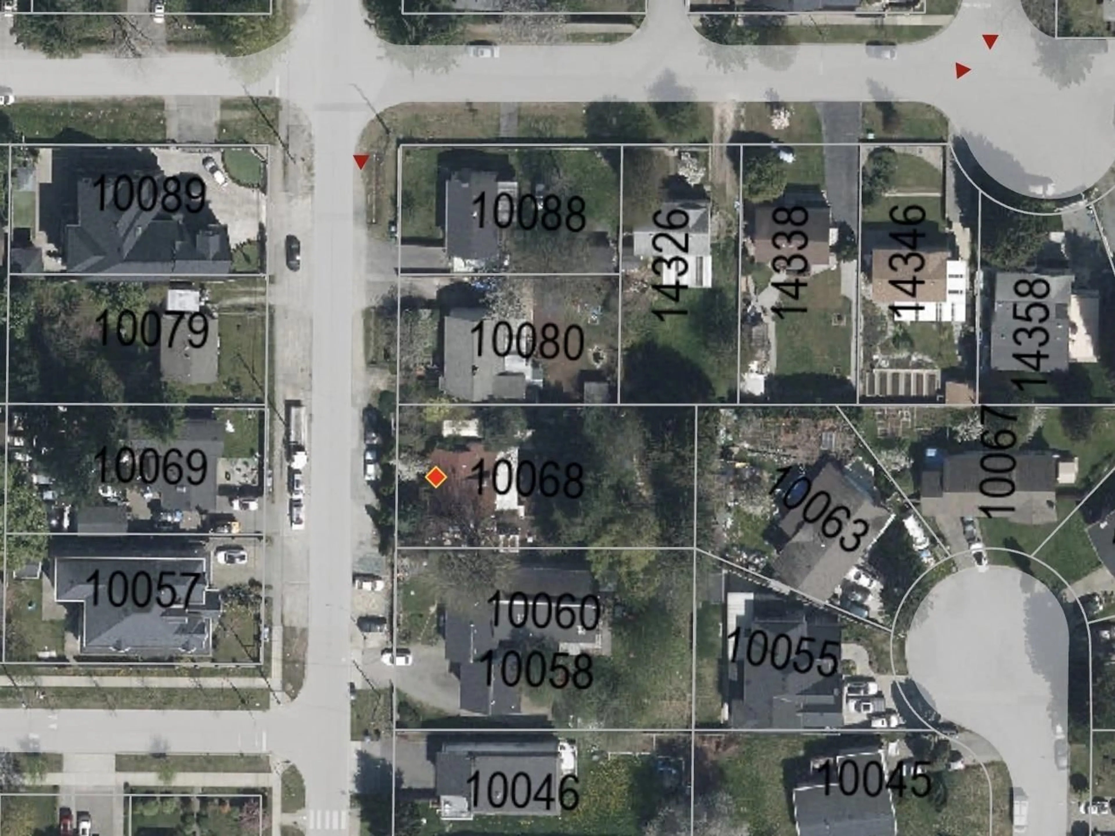 A pic from outside/outdoor area/front of a property/back of a property/a pic from drone, street for 10068 143, Surrey British Columbia V3T4S8