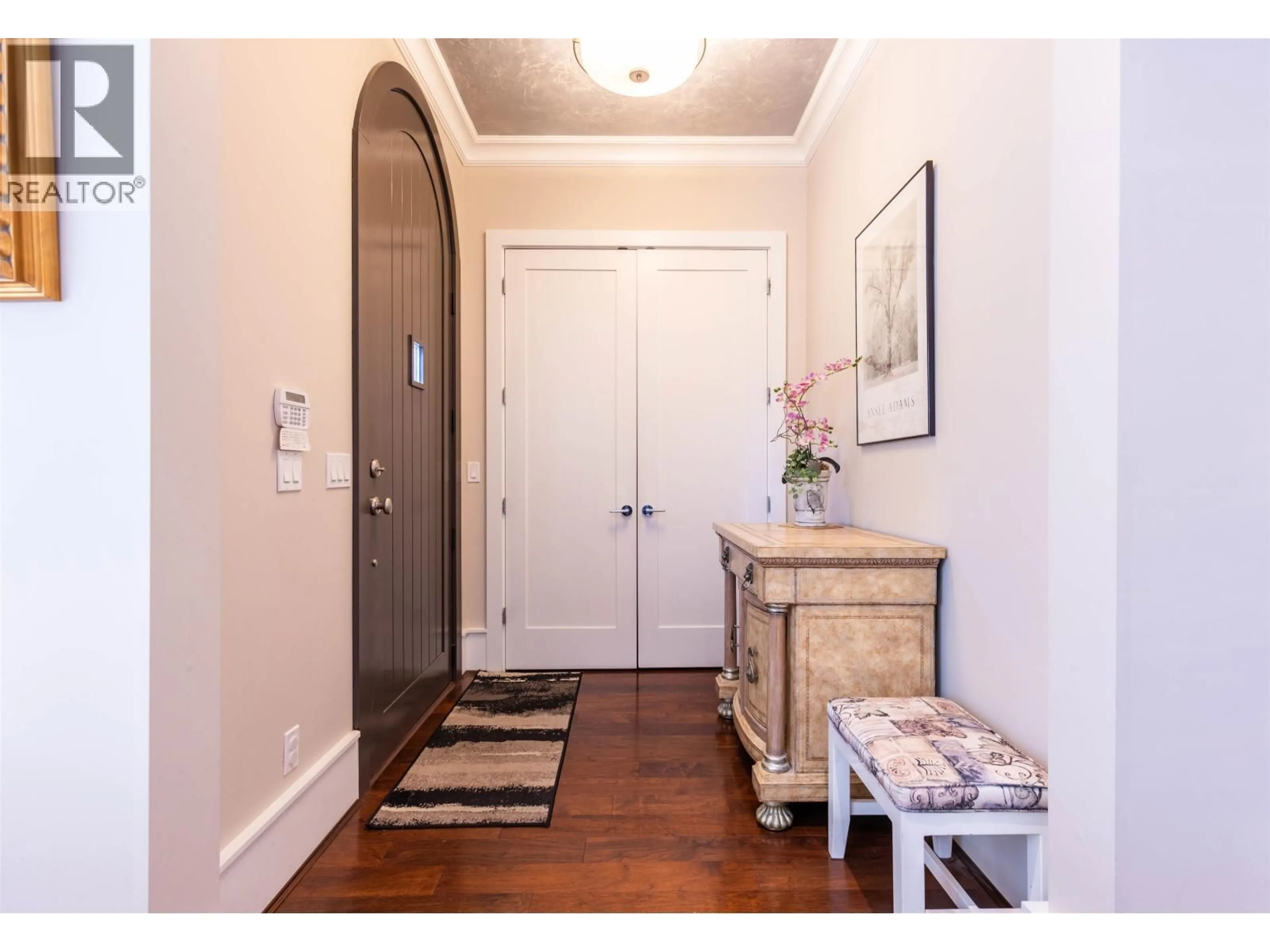 Indoor entryway for 8150 FRENCH STREET, Vancouver British Columbia V6P4W1
