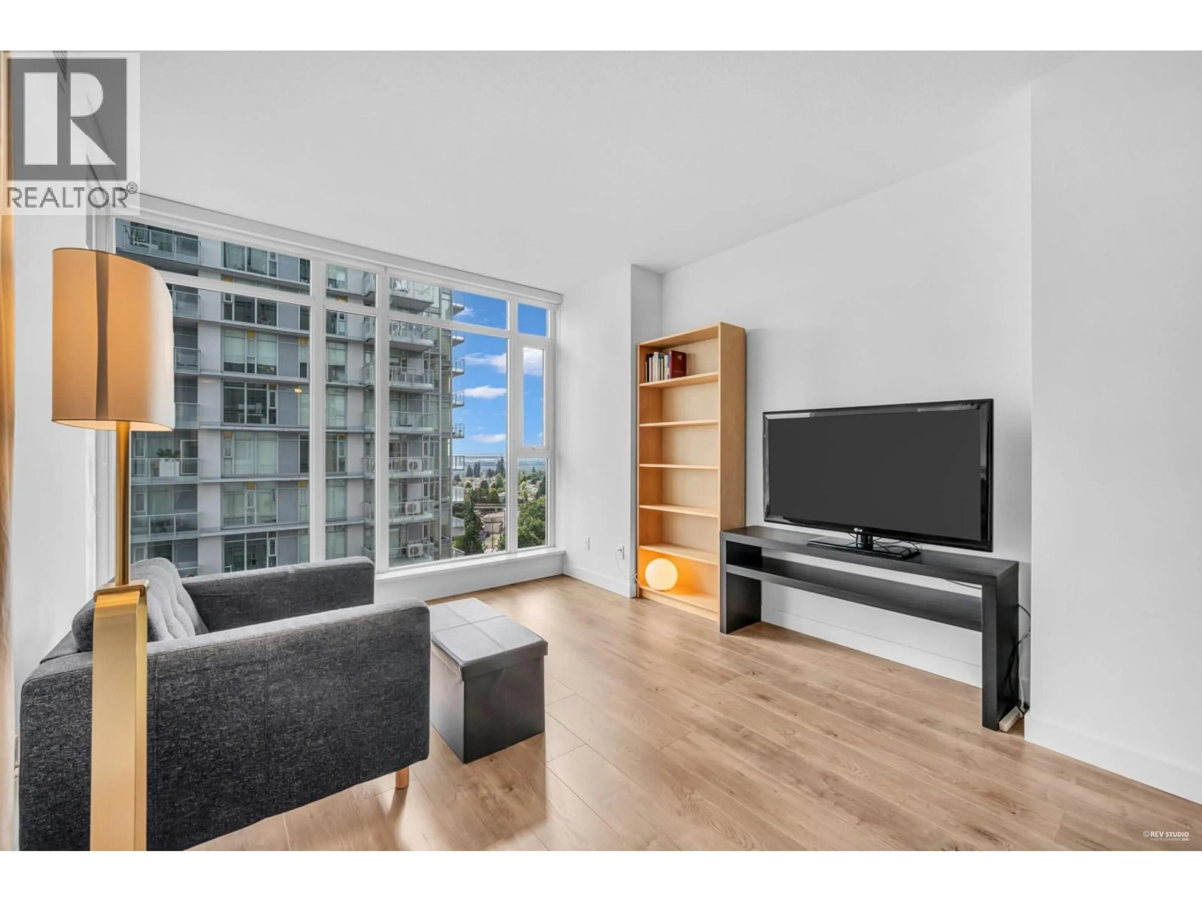 Living room with furniture, wood/laminate floor for 1702 - 6538 NELSON AVENUE, Burnaby British Columbia V5H0G5