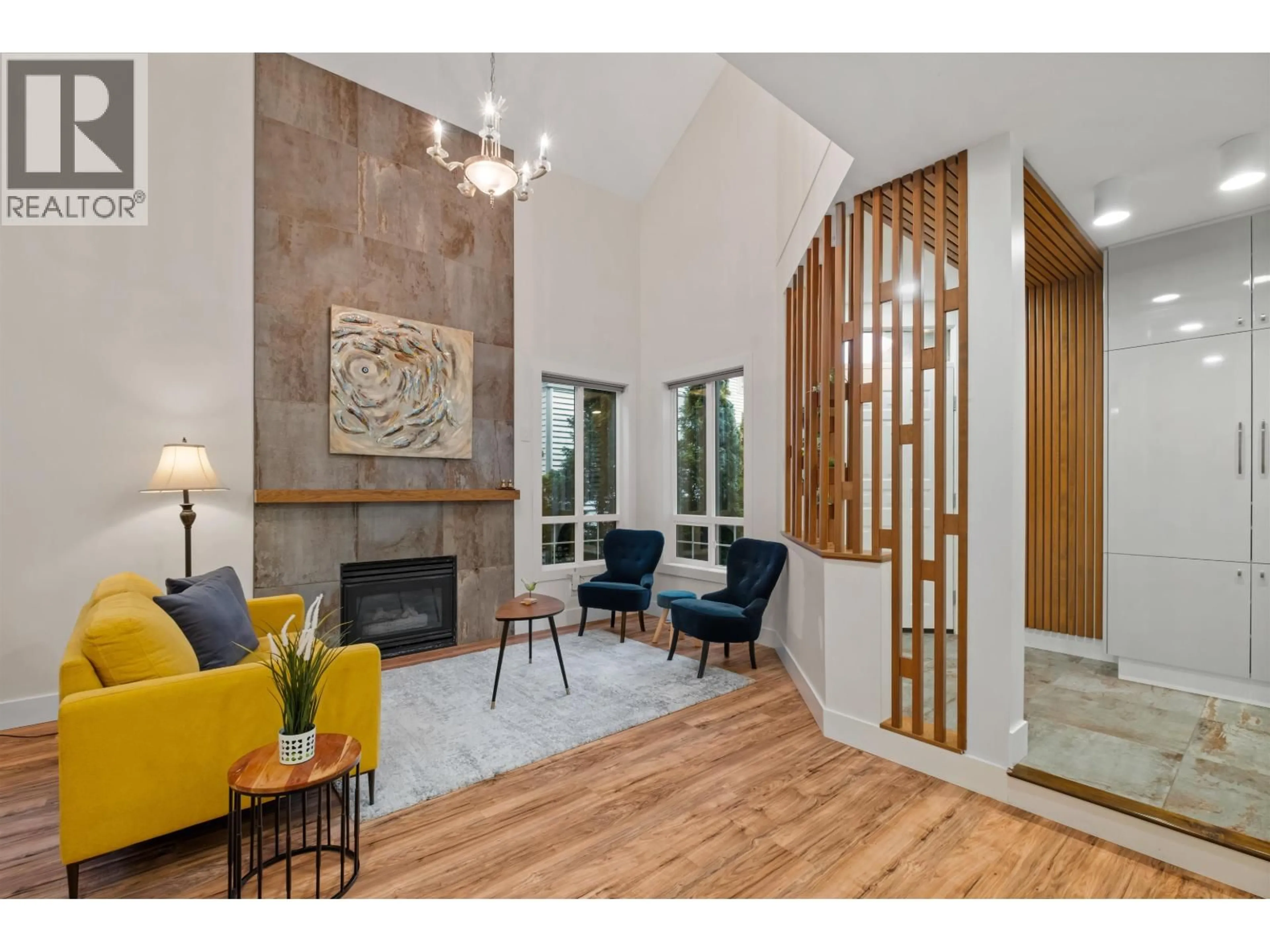 Living room with furniture, unknown for 1693 ARBUTUS PLACE, Coquitlam British Columbia V3E3K2
