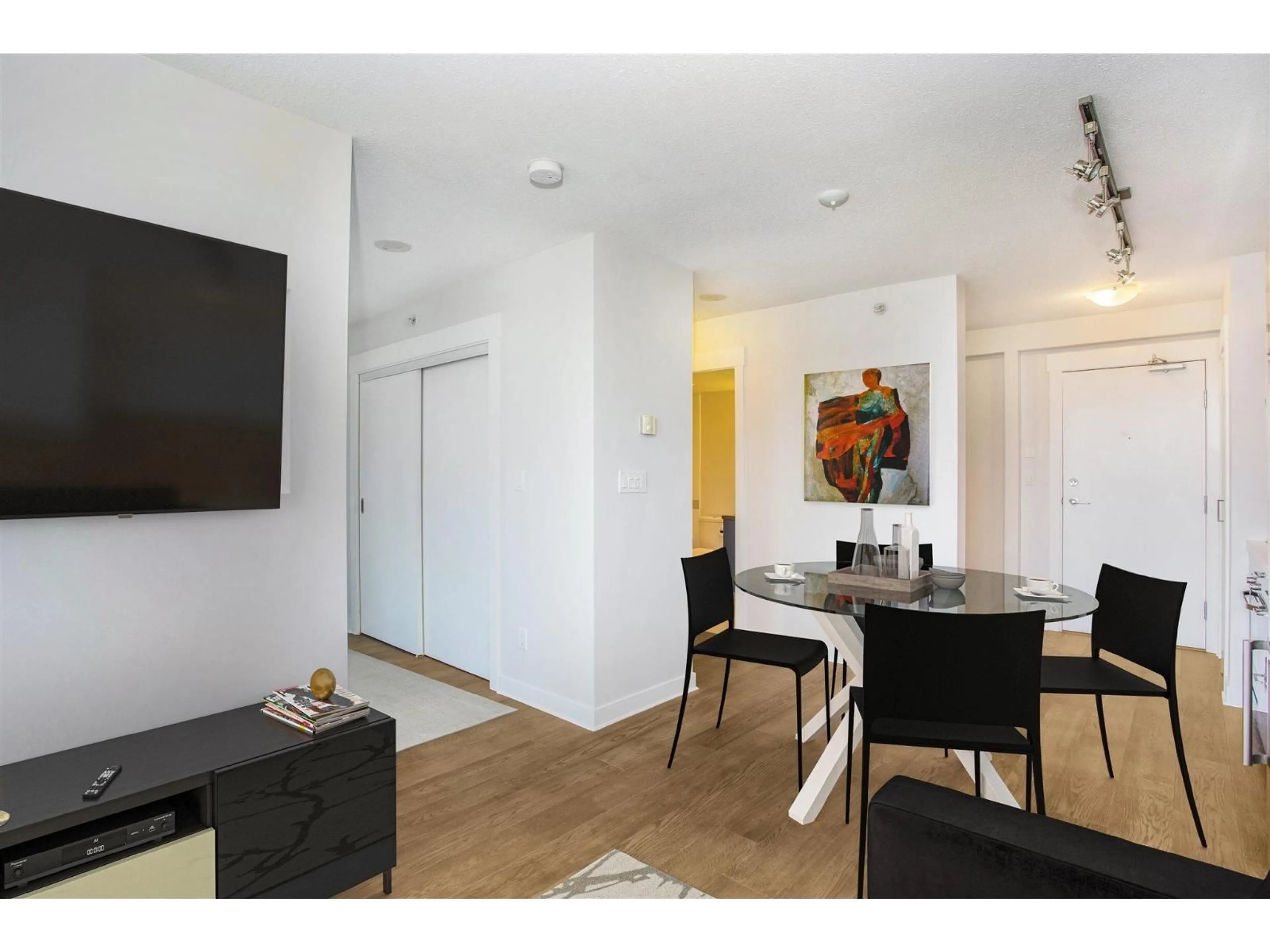 A pic of a room for 510 - 13380 108, Surrey British Columbia V3T0E7