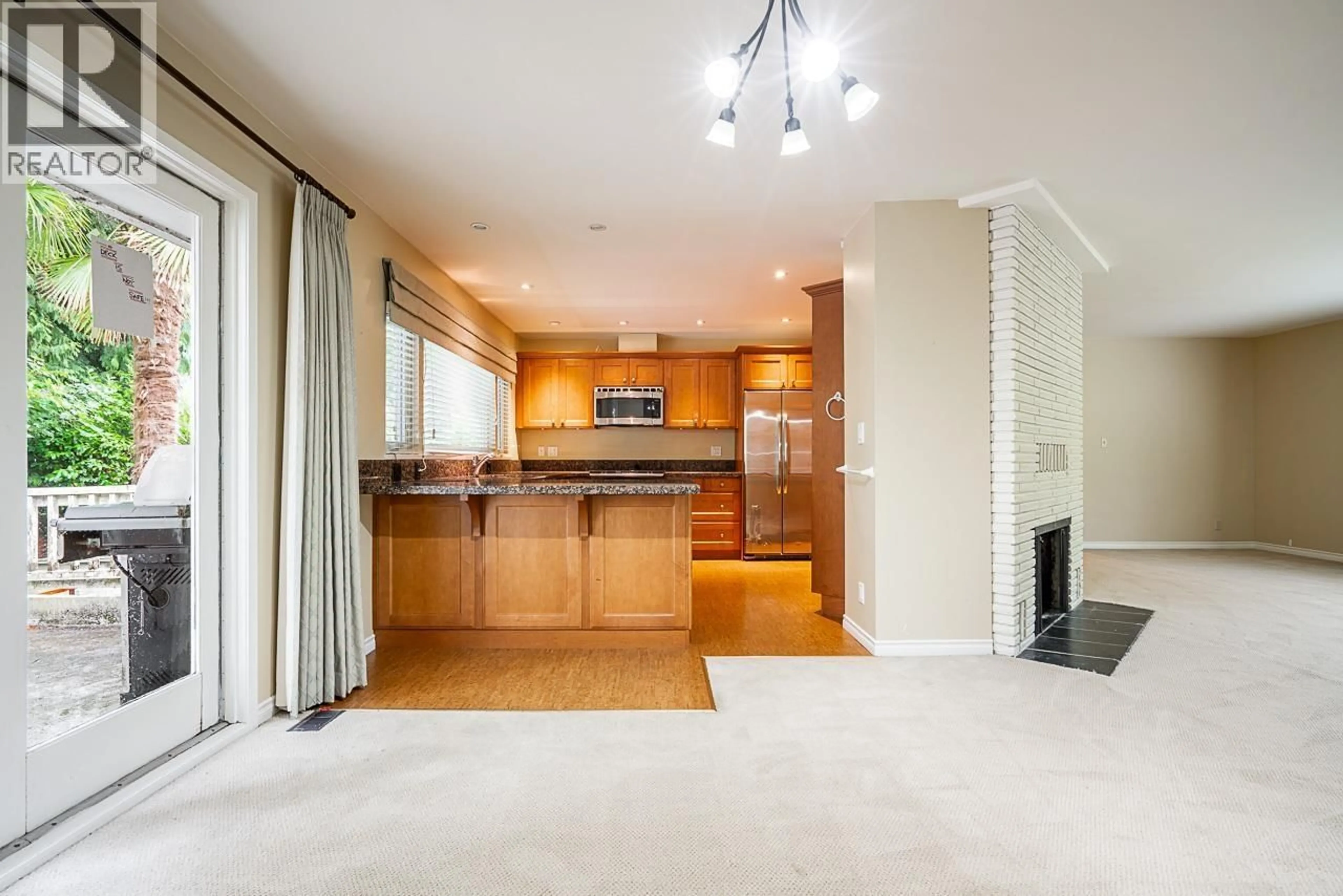 Unknown for 2332 HOSKINS ROAD, North Vancouver British Columbia V7J3A3