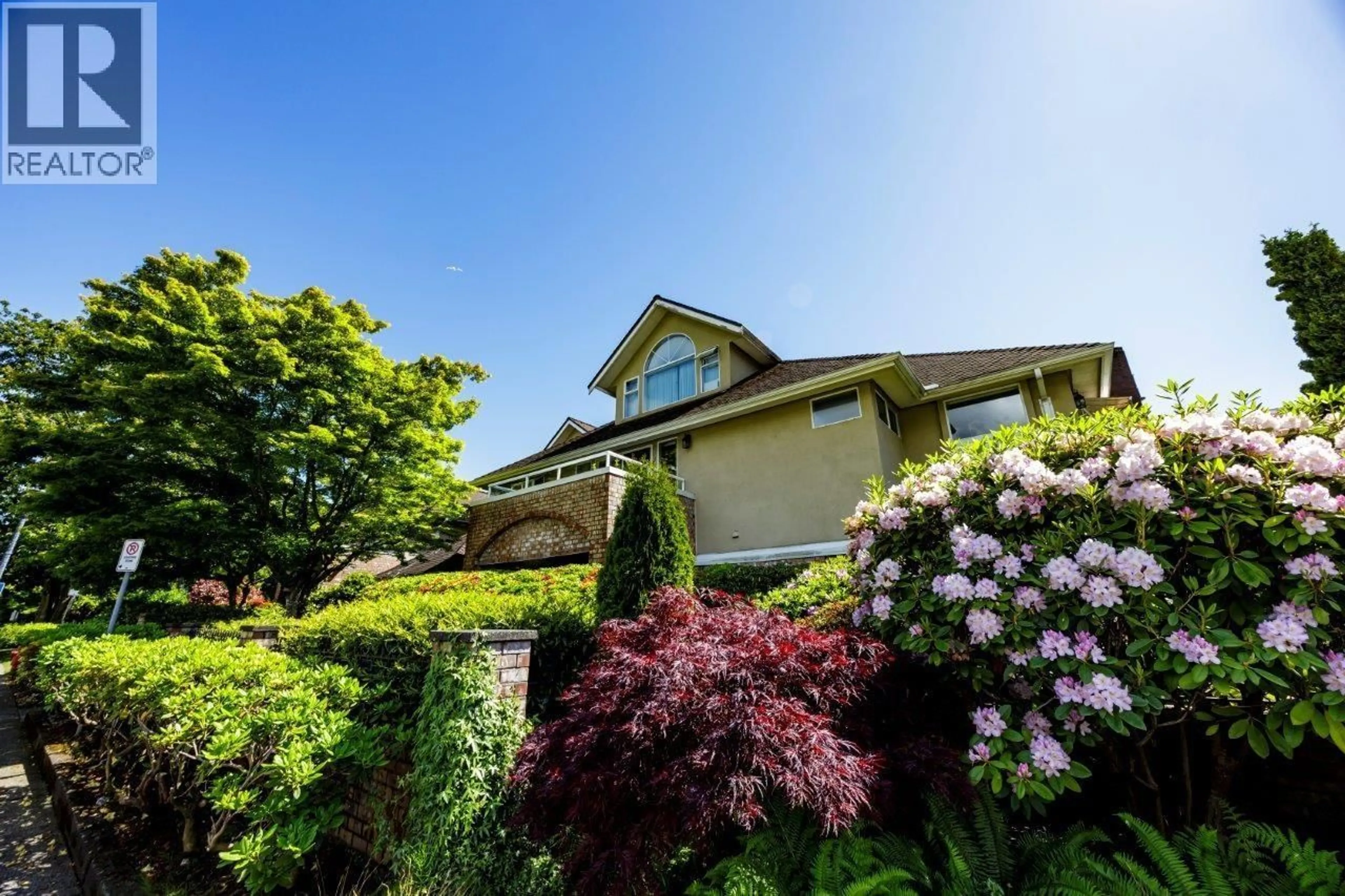 Unknown for 17 - 2150 MARINE DRIVE, West Vancouver British Columbia V7V1K3