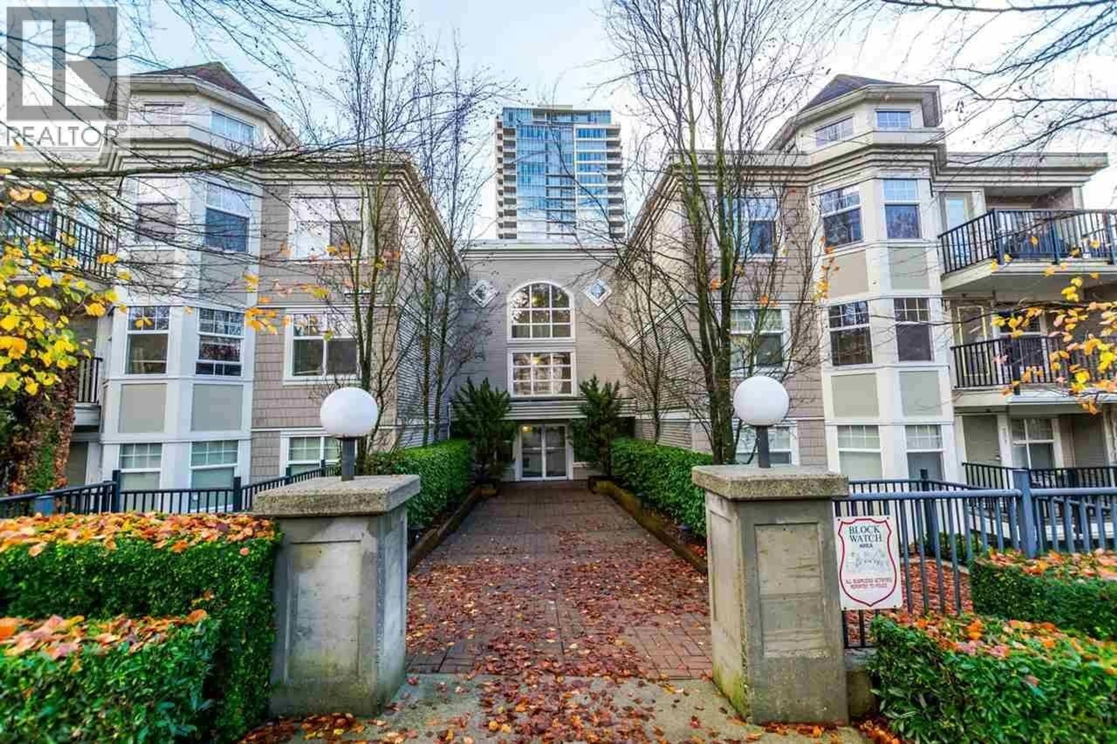 Unknown for 301 - 7038 21ST AVENUE, Burnaby British Columbia V5E2Y9