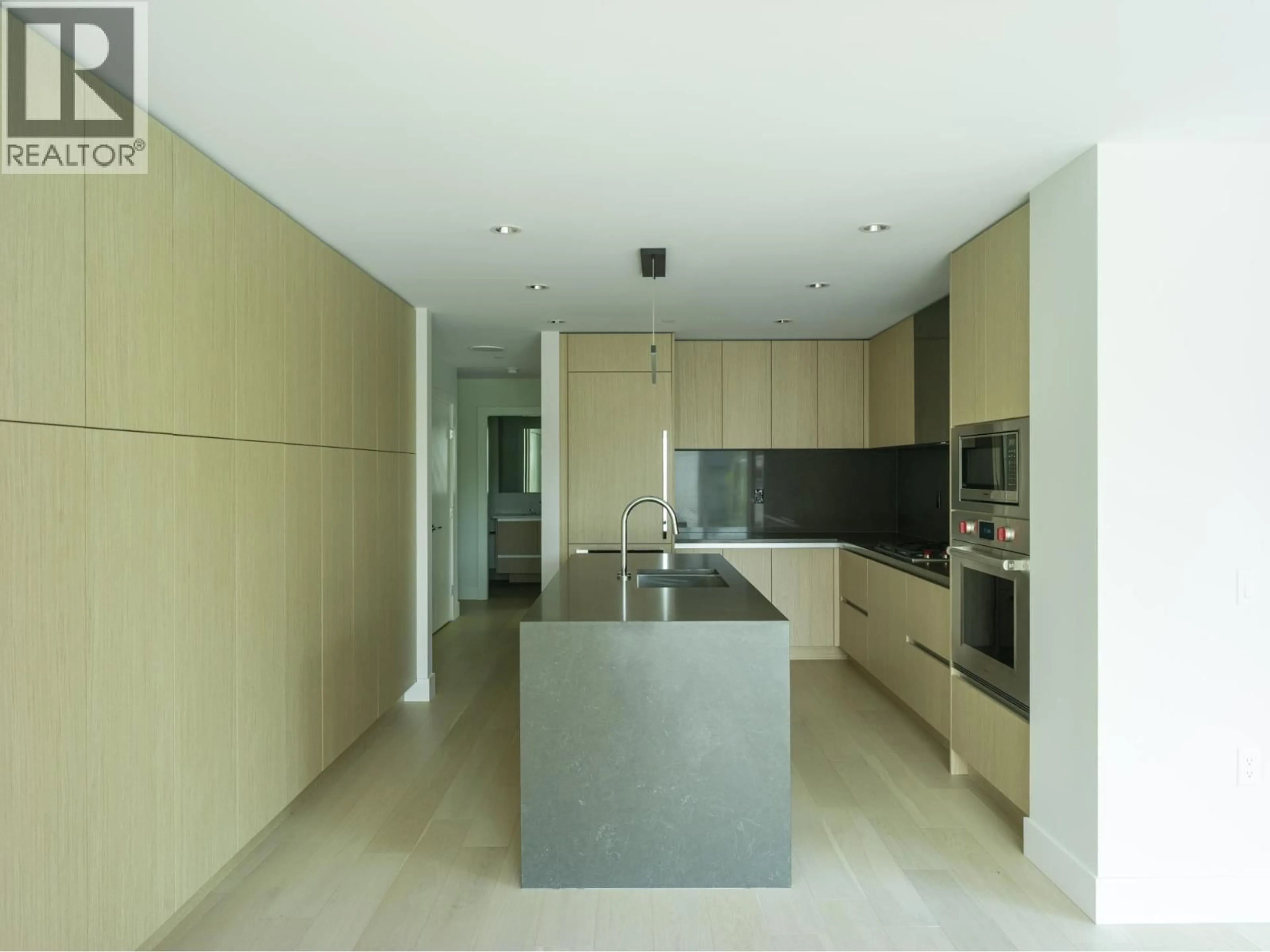 Contemporary kitchen, unknown for 304 - 3636 39TH AVENUE, Vancouver British Columbia V6N0E8