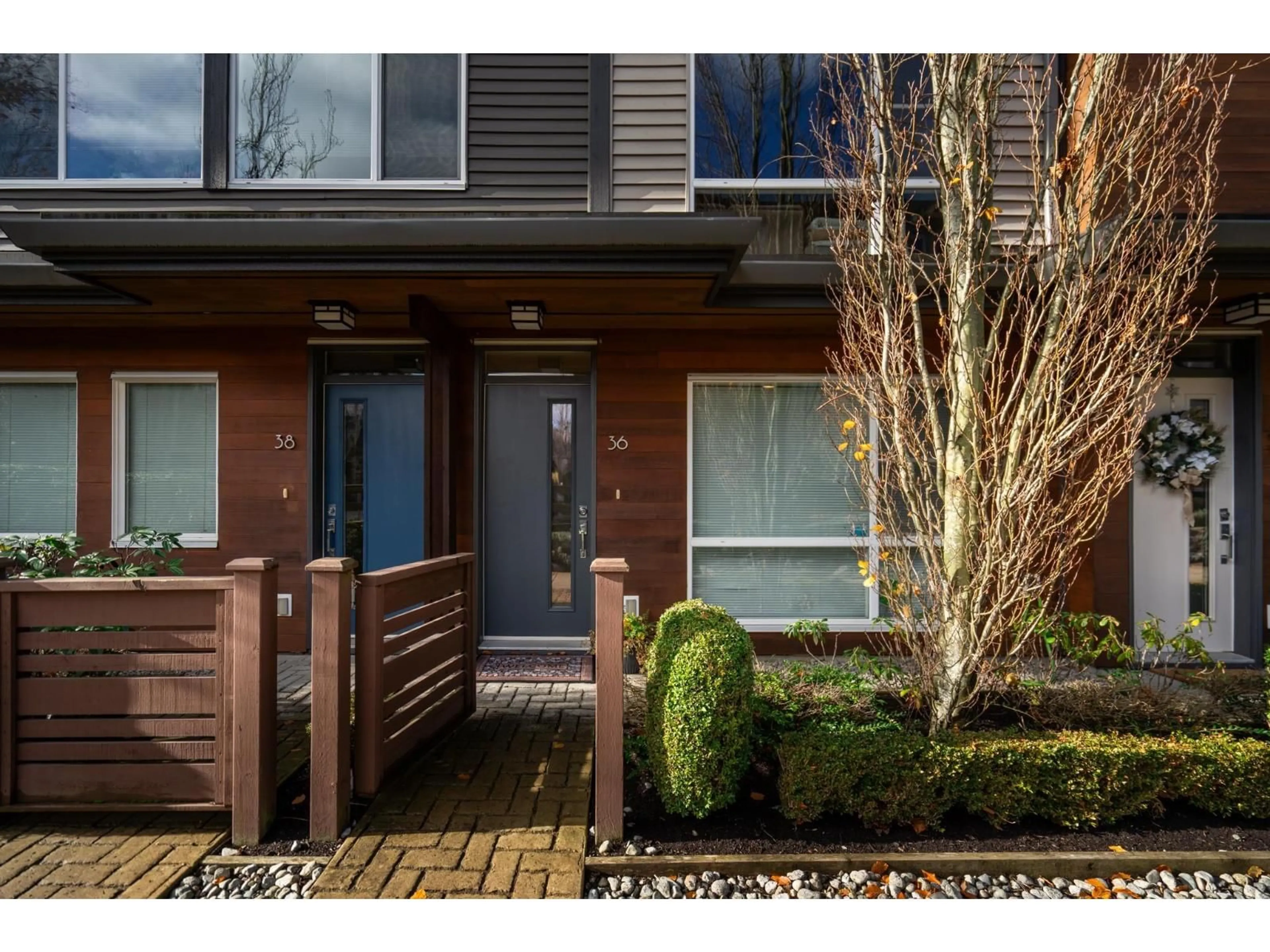 Unknown for 16223 23A, Surrey British Columbia V3Z6P4