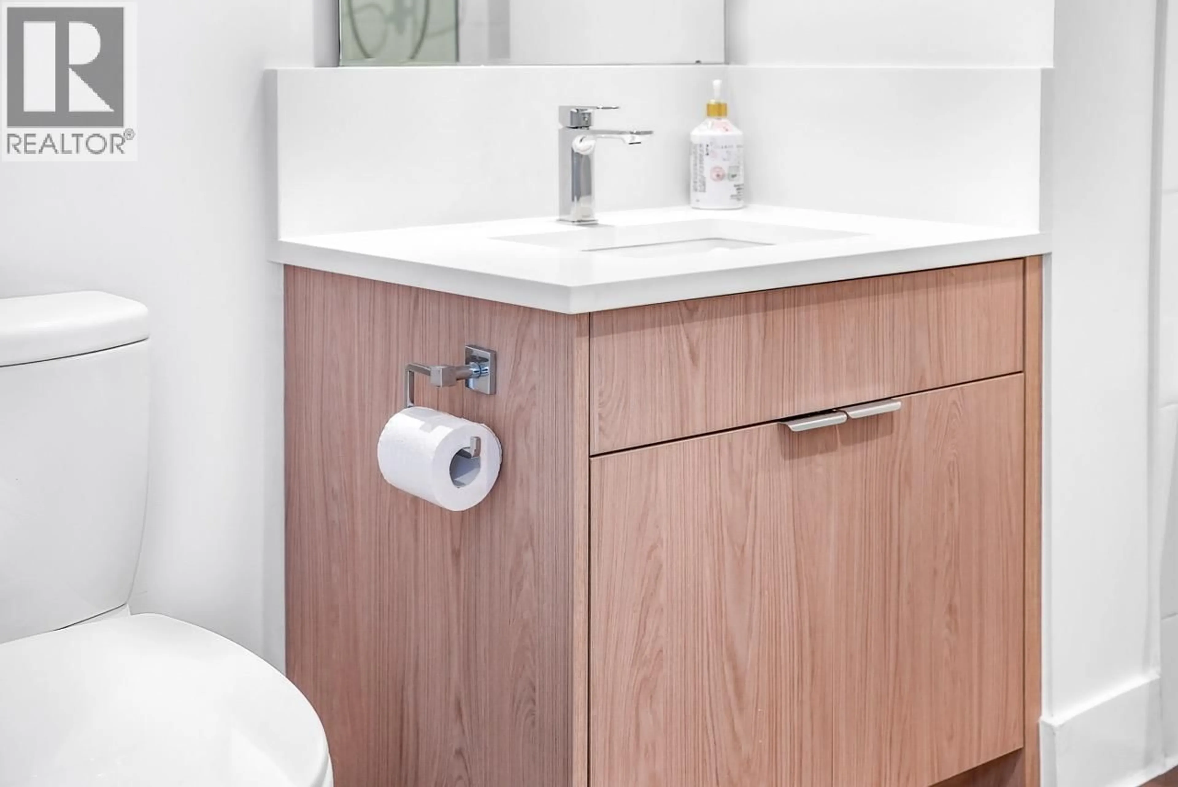 Standard bathroom, unknown for 1406 - 1320 CHESTERFIELD AVENUE, North Vancouver British Columbia V7M9A7