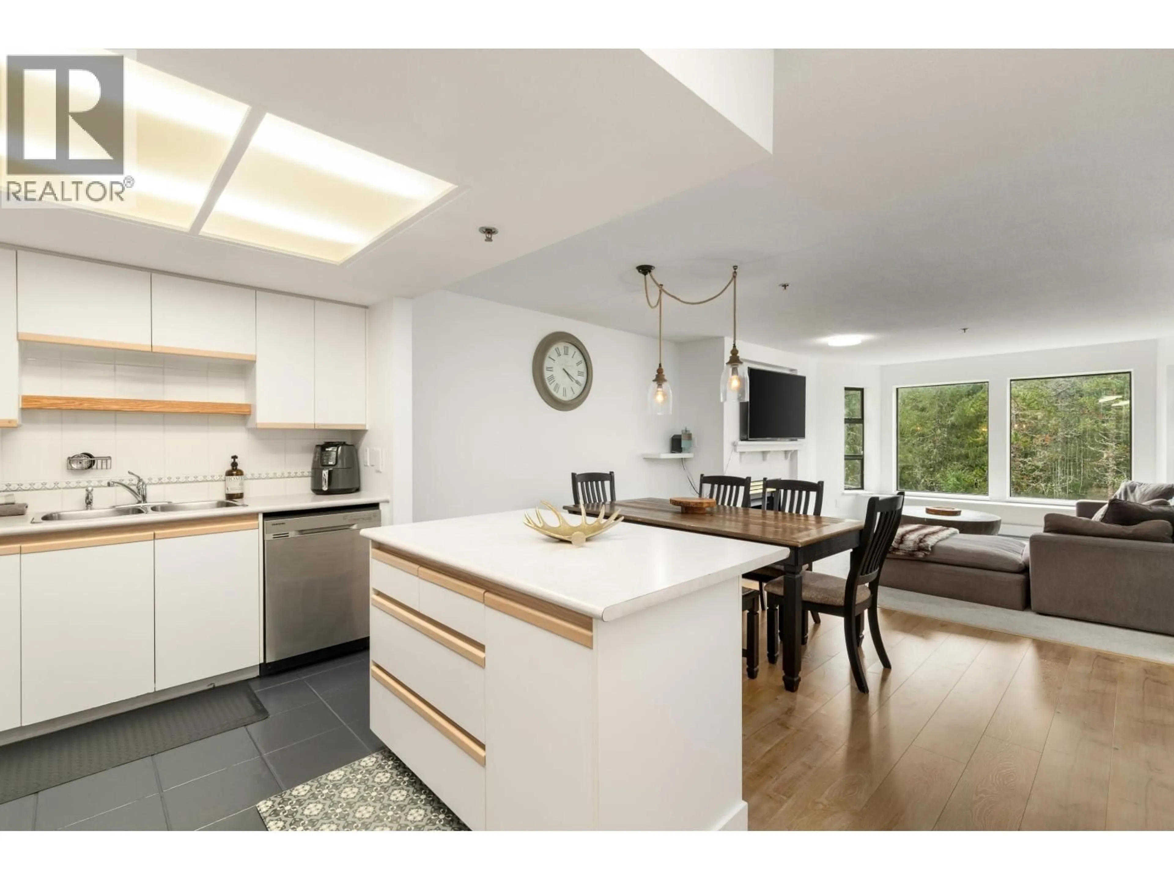 Open concept kitchen, unknown for 225 - 3309 PTARMIGAN PLACE, Whistler British Columbia V8E0V6