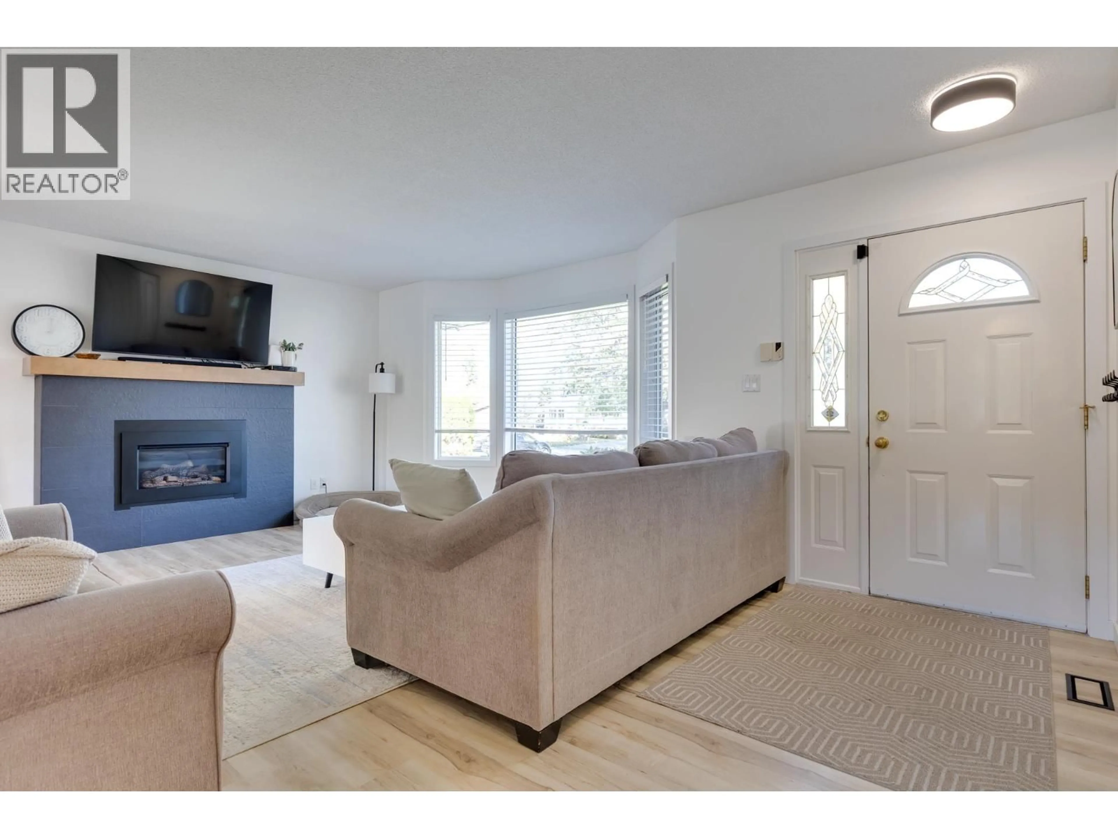 Living room with furniture, unknown for 1051 NELSON CRESCENT, Prince George British Columbia V2M5A1