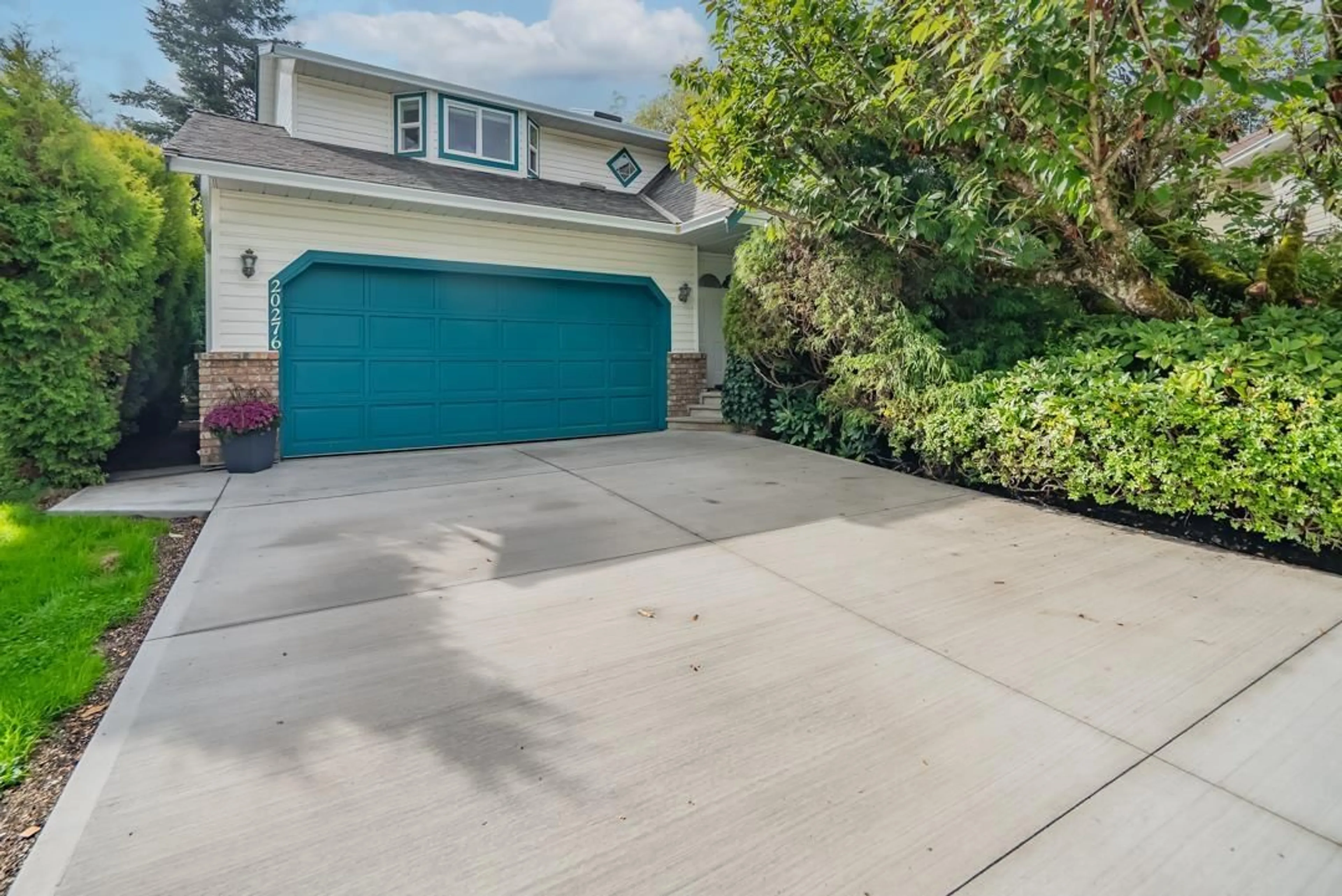 Indoor garage for 20276 93B, Langley British Columbia V1M1Y7