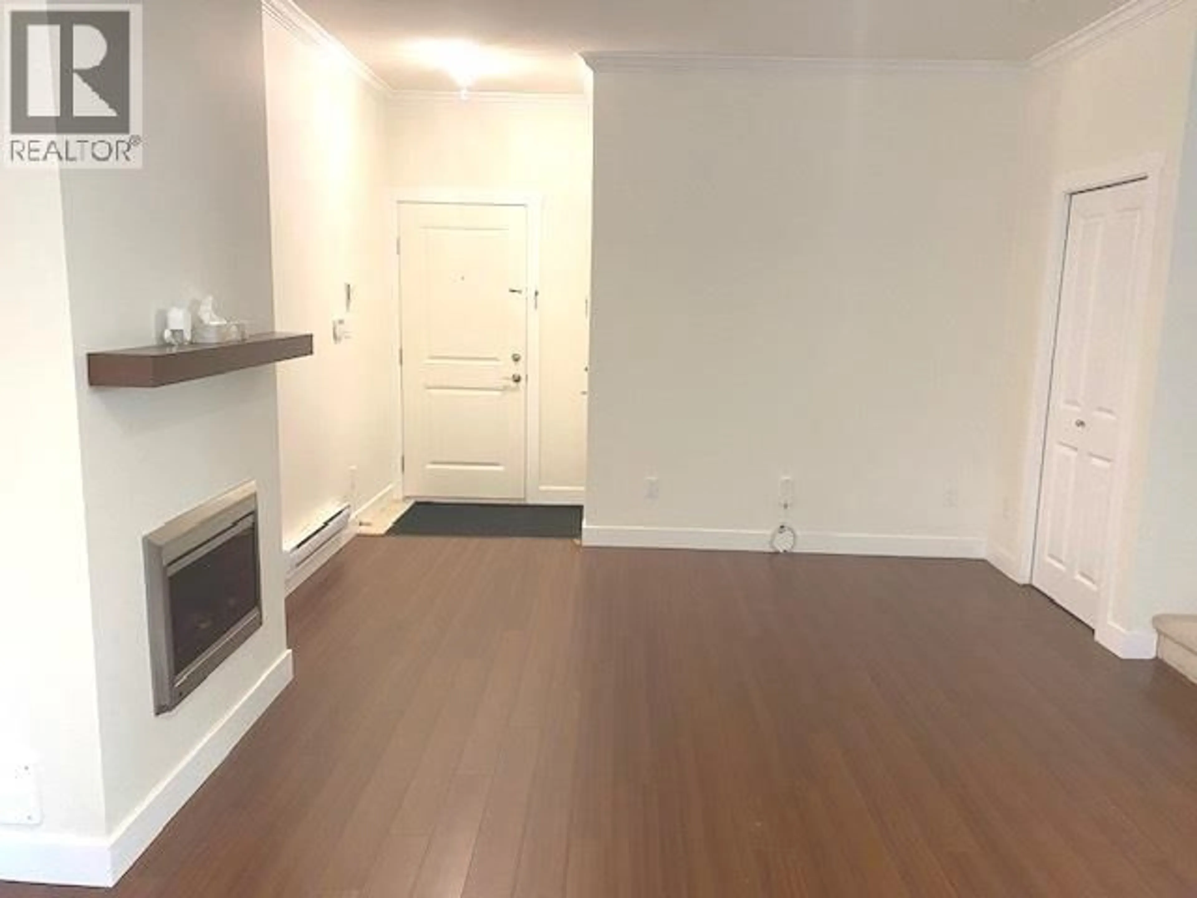 A pic of a room for 5 - 5660 BLUNDELL ROAD, Richmond British Columbia V7C1H5