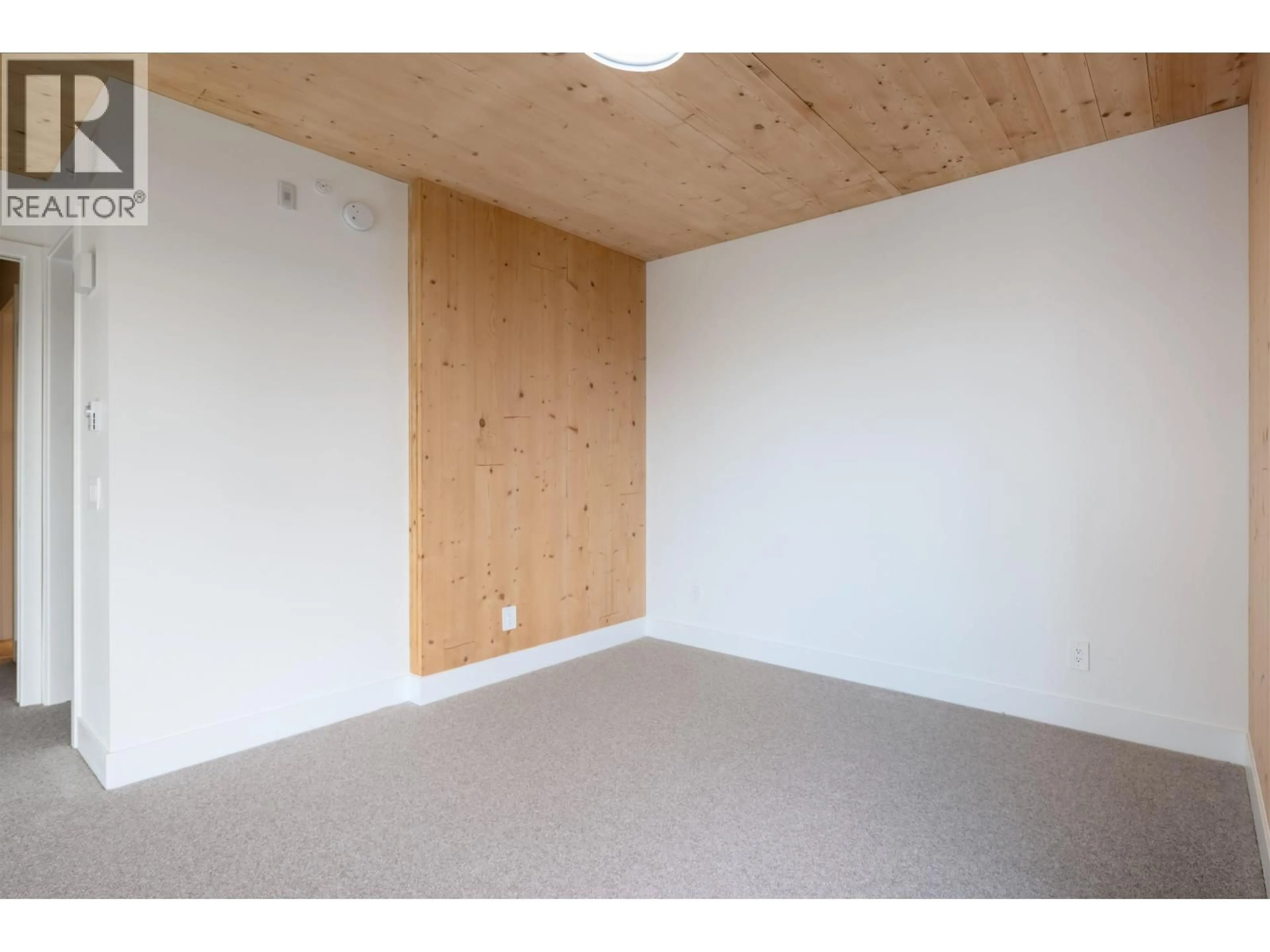 A pic of a room for 304 - 310 SALTER STREET, New Westminster British Columbia V3M0N7