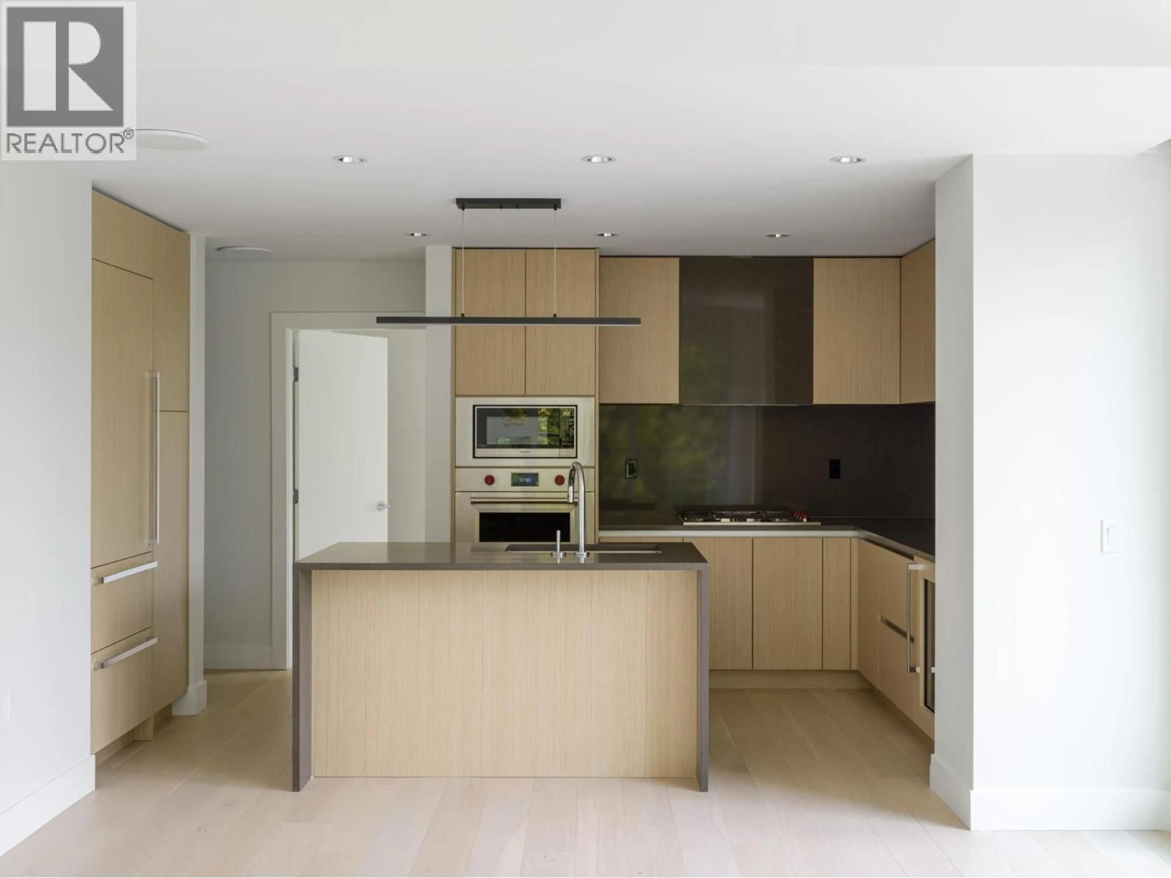 Standard kitchen, unknown for 302 - 3636 39TH AVENUE, Vancouver British Columbia V6N0E8