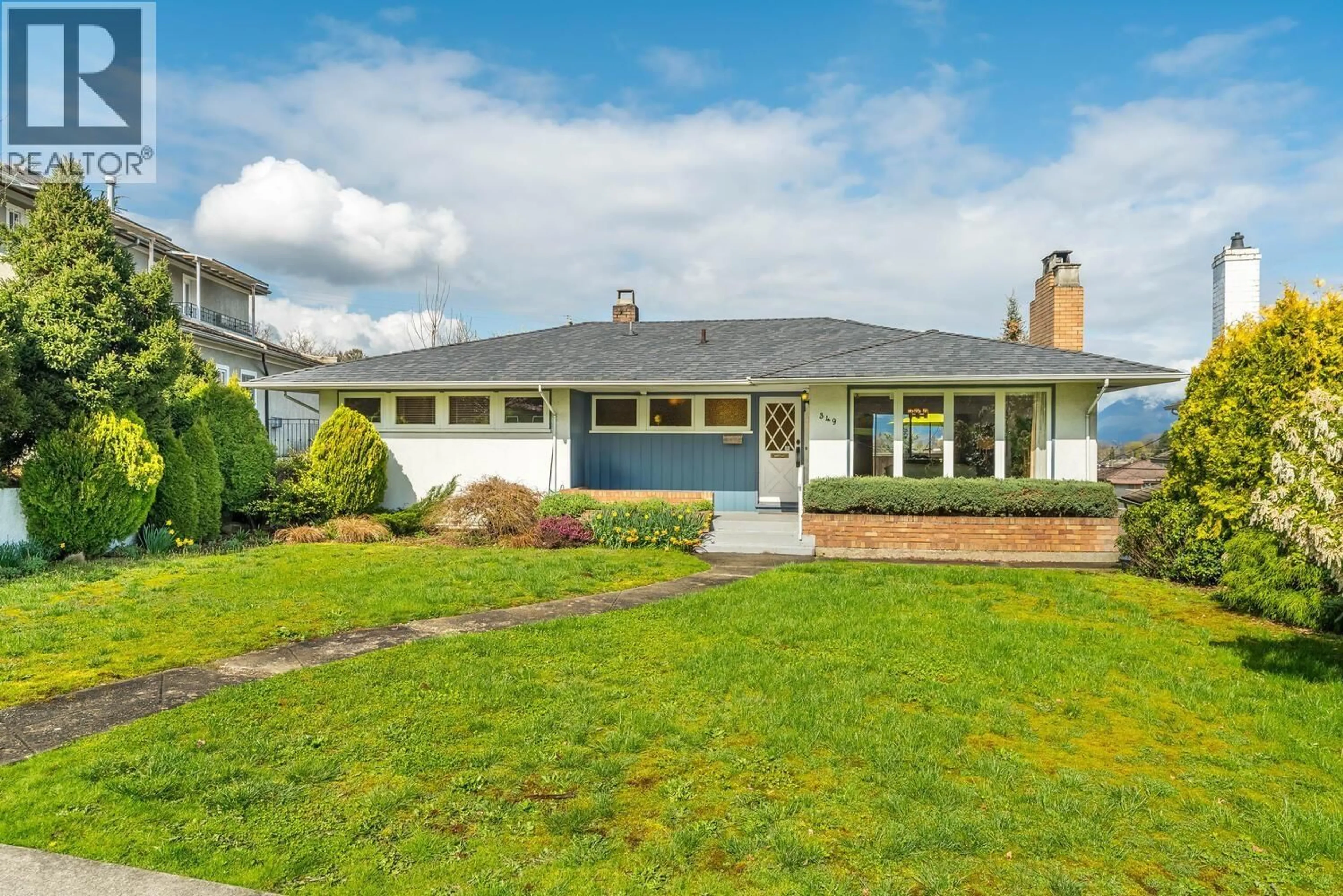 Home with vinyl exterior material, street for 349 MIDLOTHIAN STREET, Vancouver British Columbia V5Y2M1