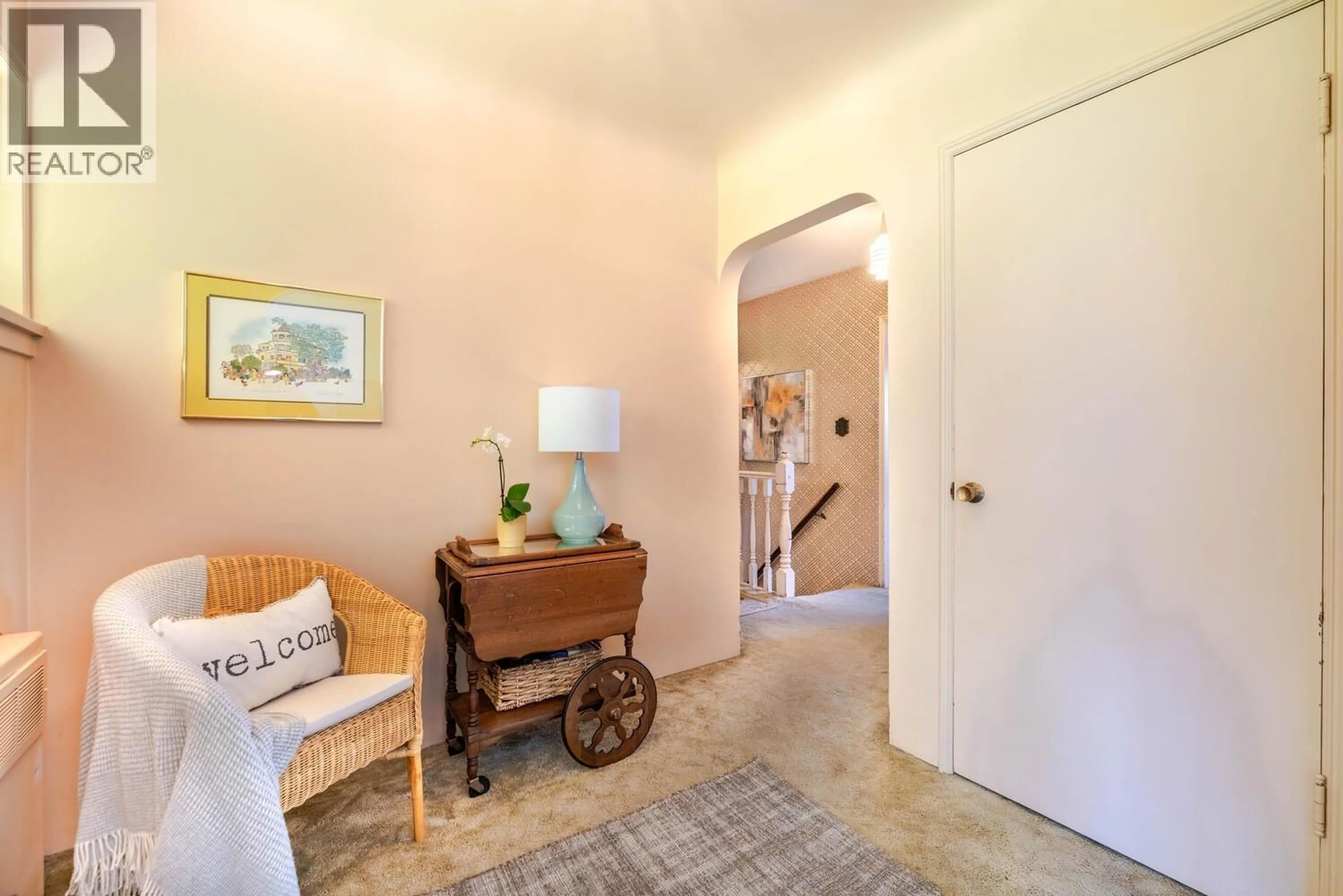 Indoor entryway for 349 MIDLOTHIAN STREET, Vancouver British Columbia V5Y2M1