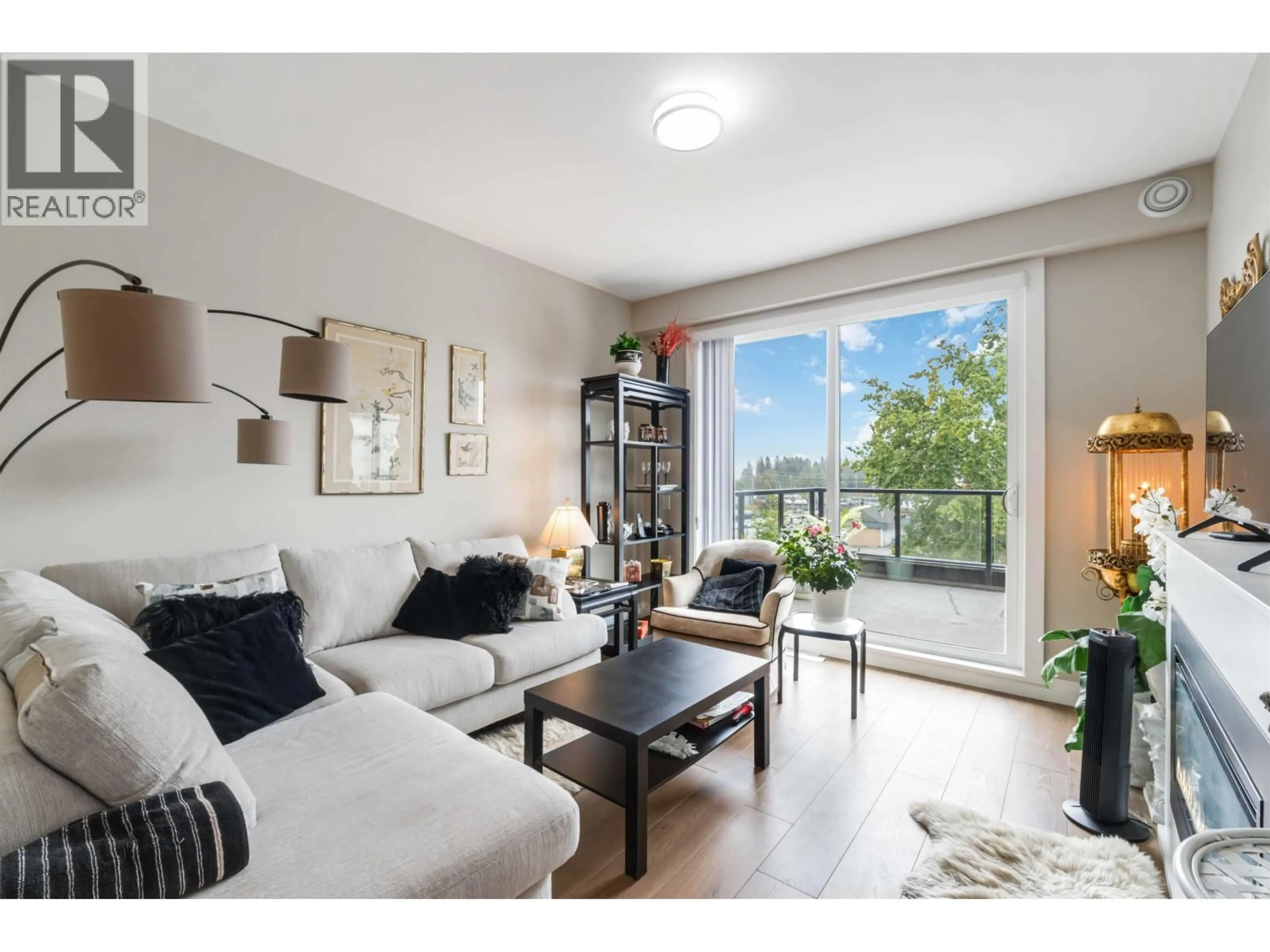 Living room with furniture, unknown for 412 - 12460 191 STREET, Pitt Meadows British Columbia V3Y2J2