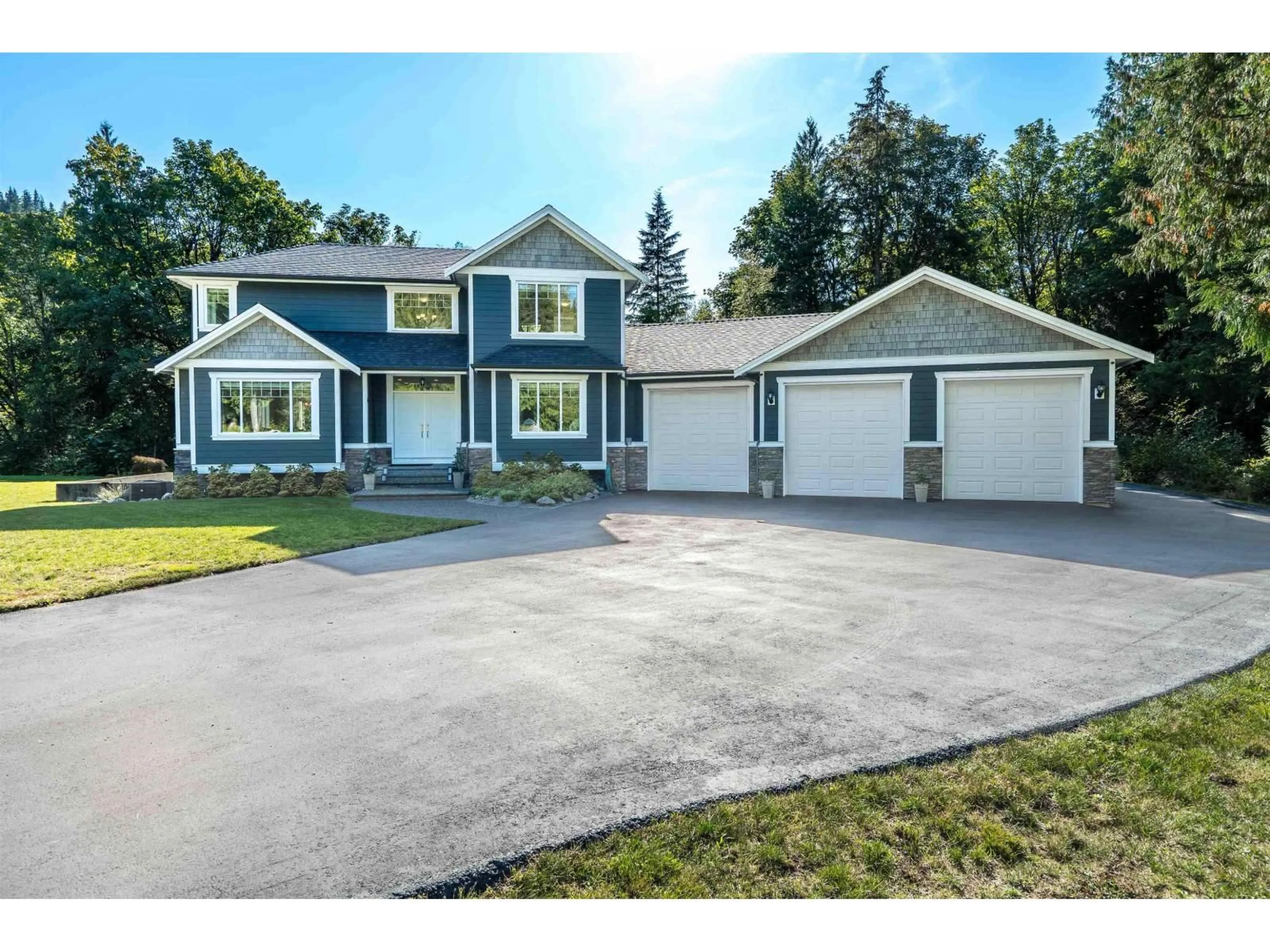 Home with vinyl exterior material, street for 36398 CASCADE RIDGE, Mission British Columbia V2V7G9