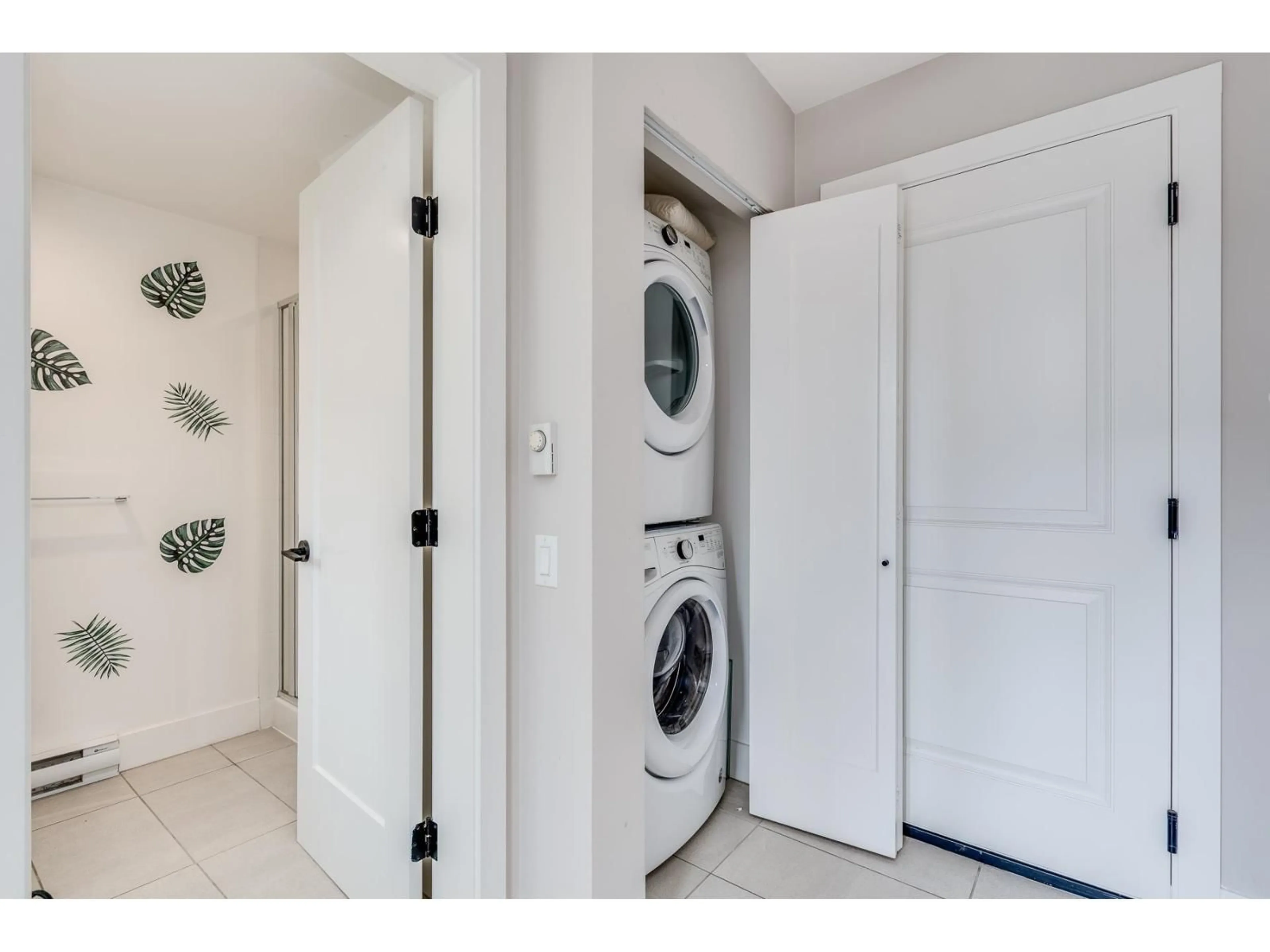 Laundry room for 4 - 17555 57A, Surrey British Columbia V3S7V2