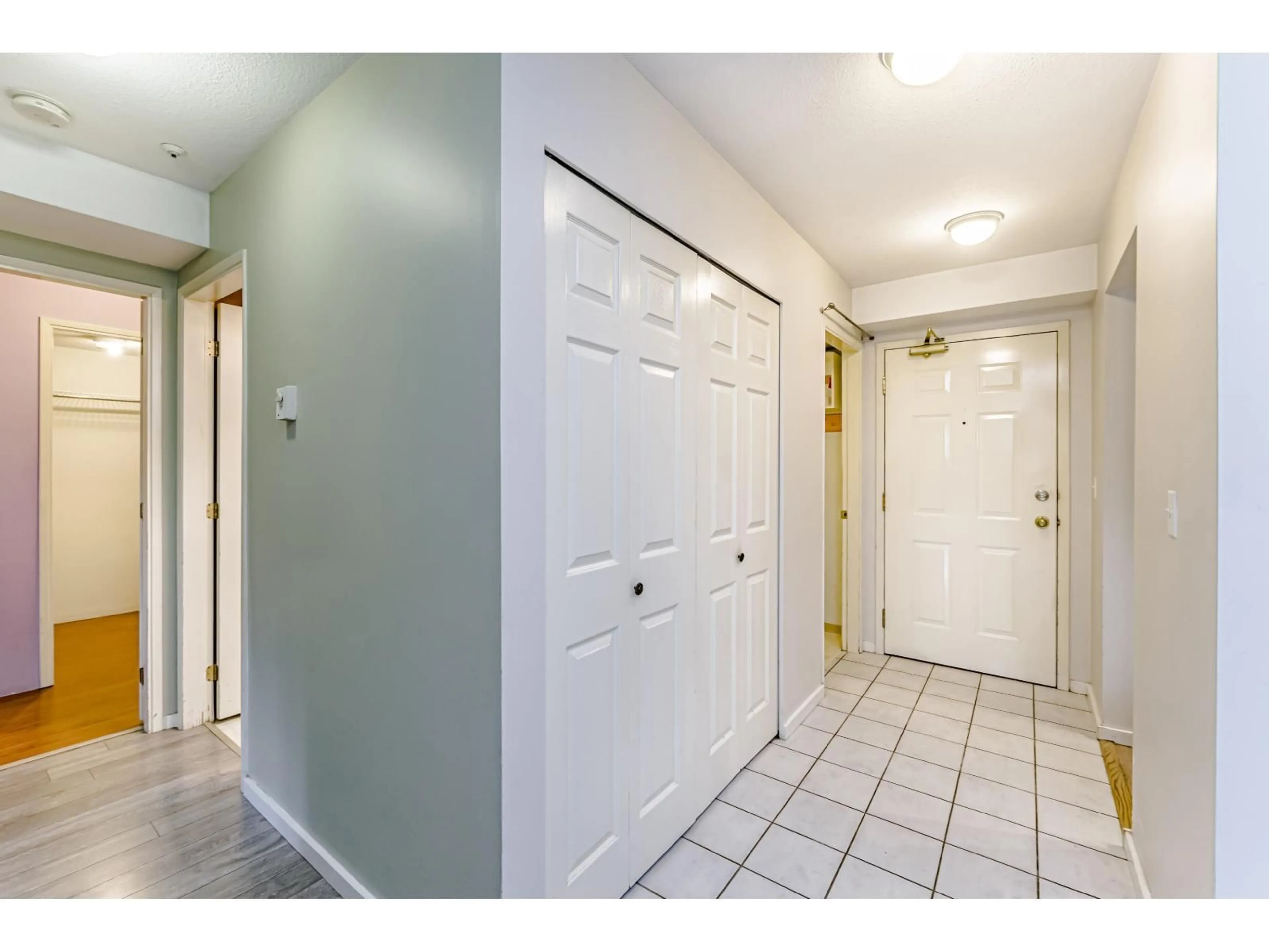 Indoor entryway for D102 - 9838 WHALLEY, Surrey British Columbia V3T5S8