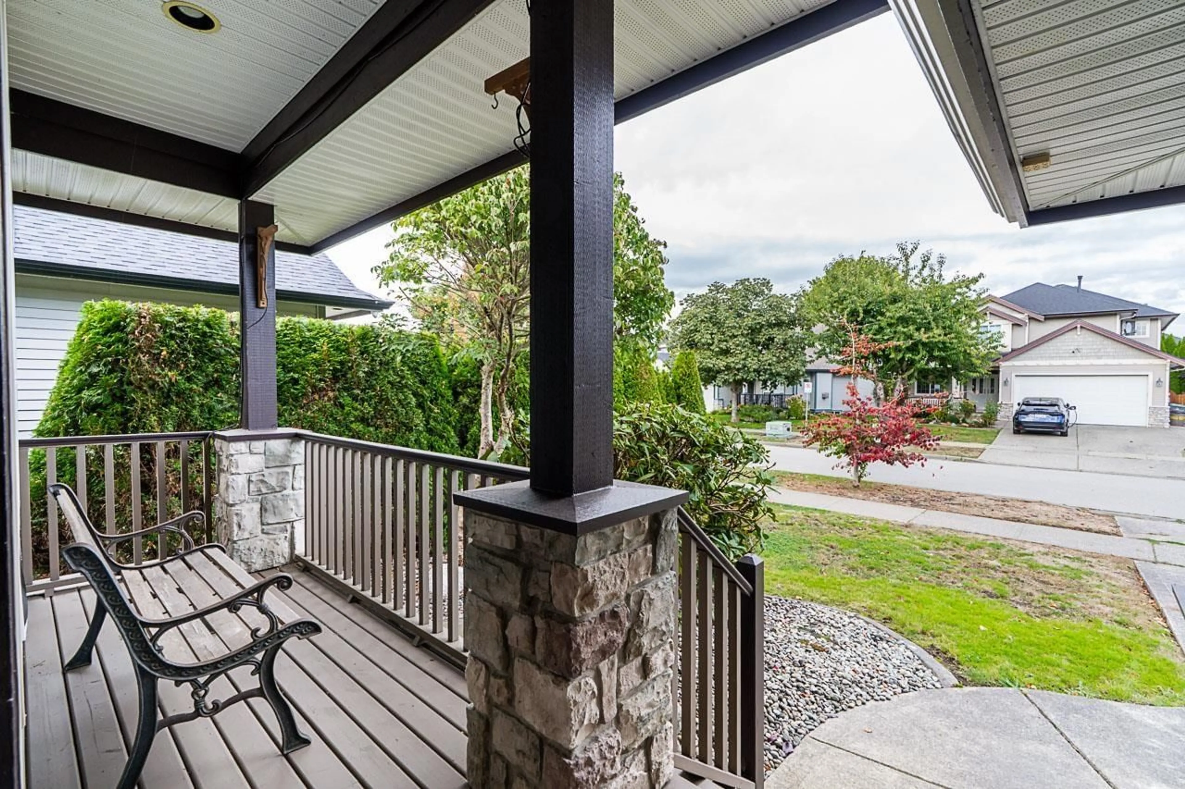 Patio, unknown for 6119 166A, Surrey British Columbia V3S9L2