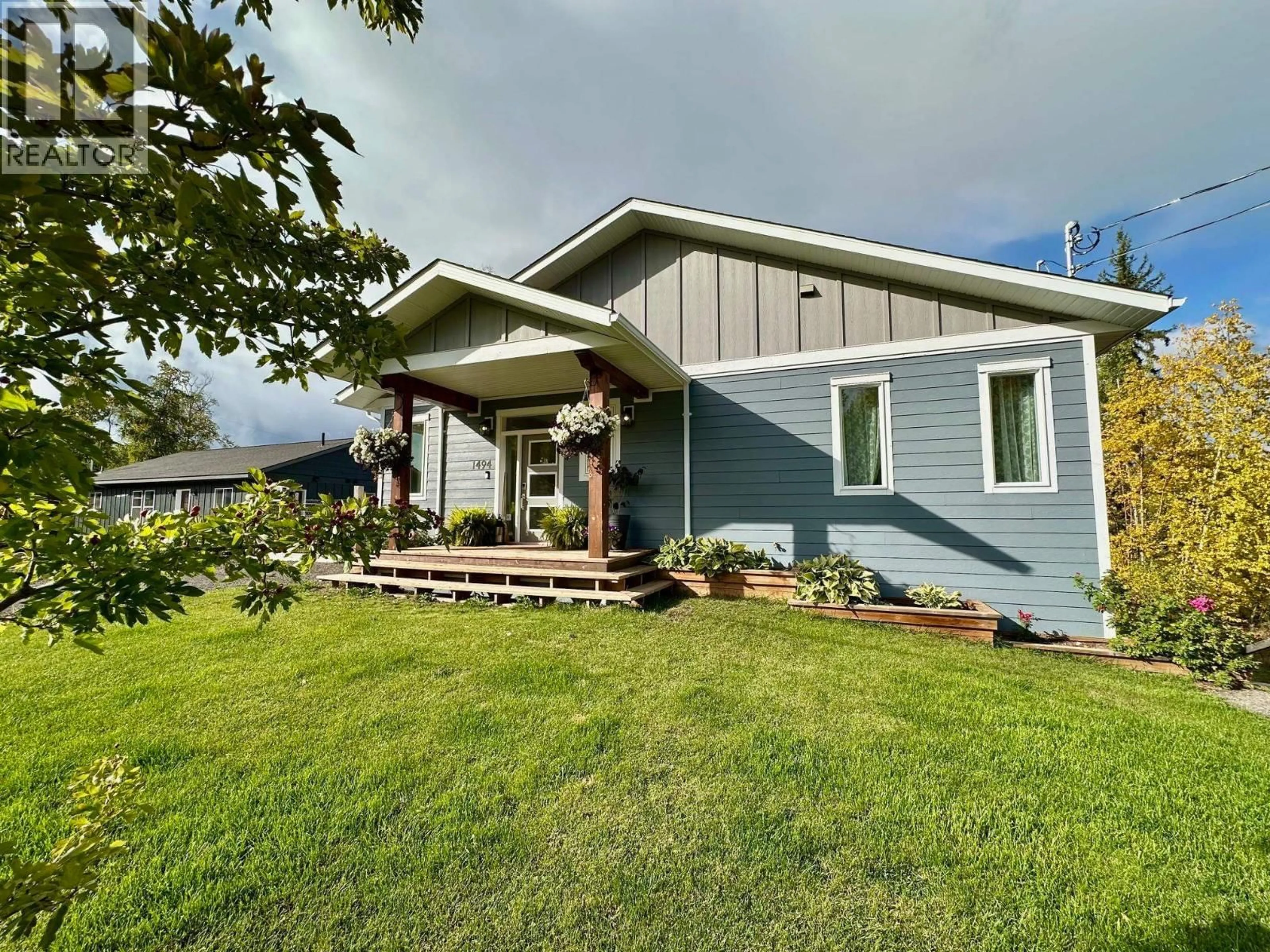 Home with vinyl exterior material, unknown for 1494 CHESTNUT STREET, Telkwa British Columbia V0J2X0