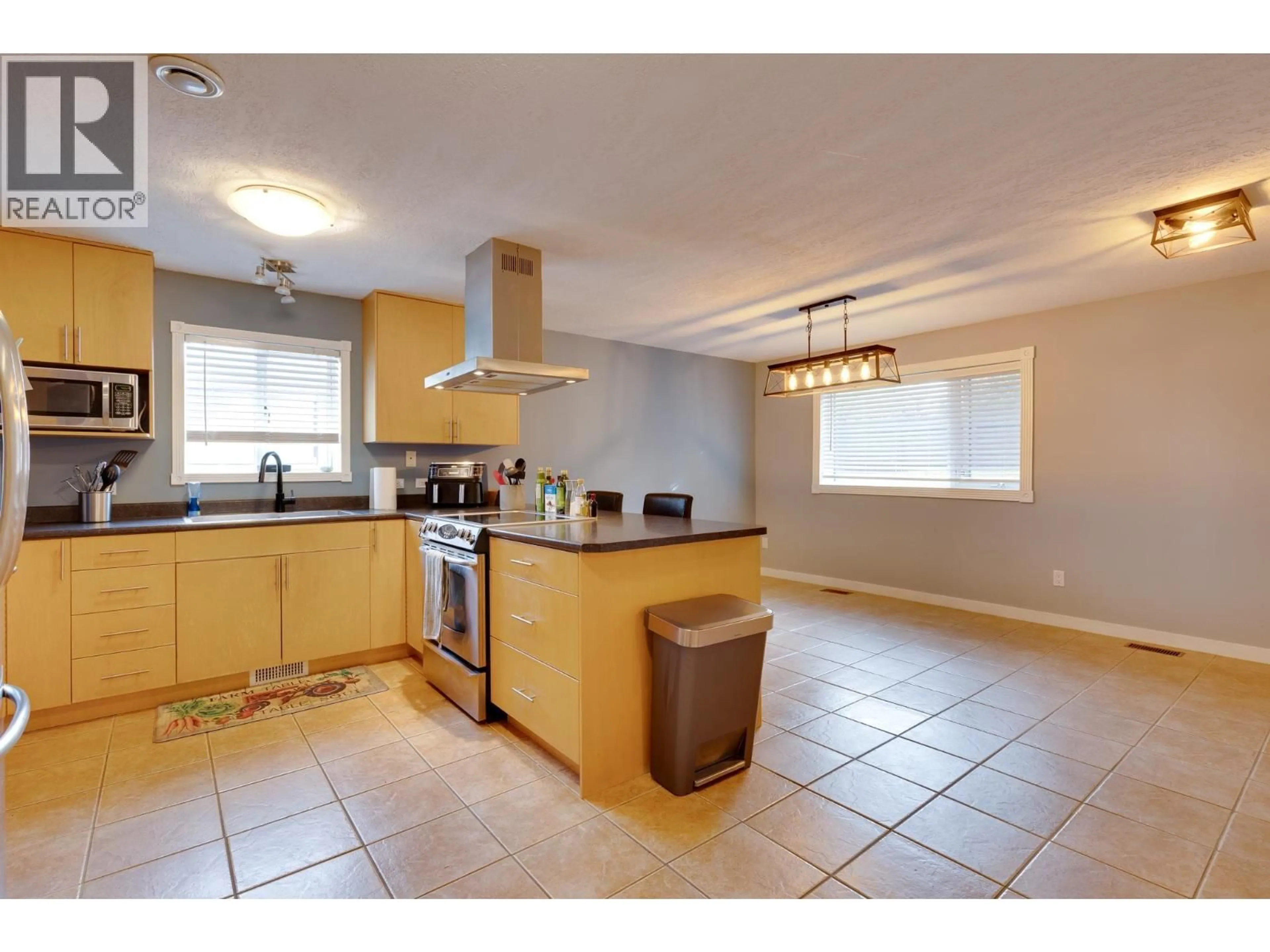 Open concept kitchen, ceramic/tile floor for 2901 CHRISTOPHER CRESCENT, Prince George British Columbia V2N4S4