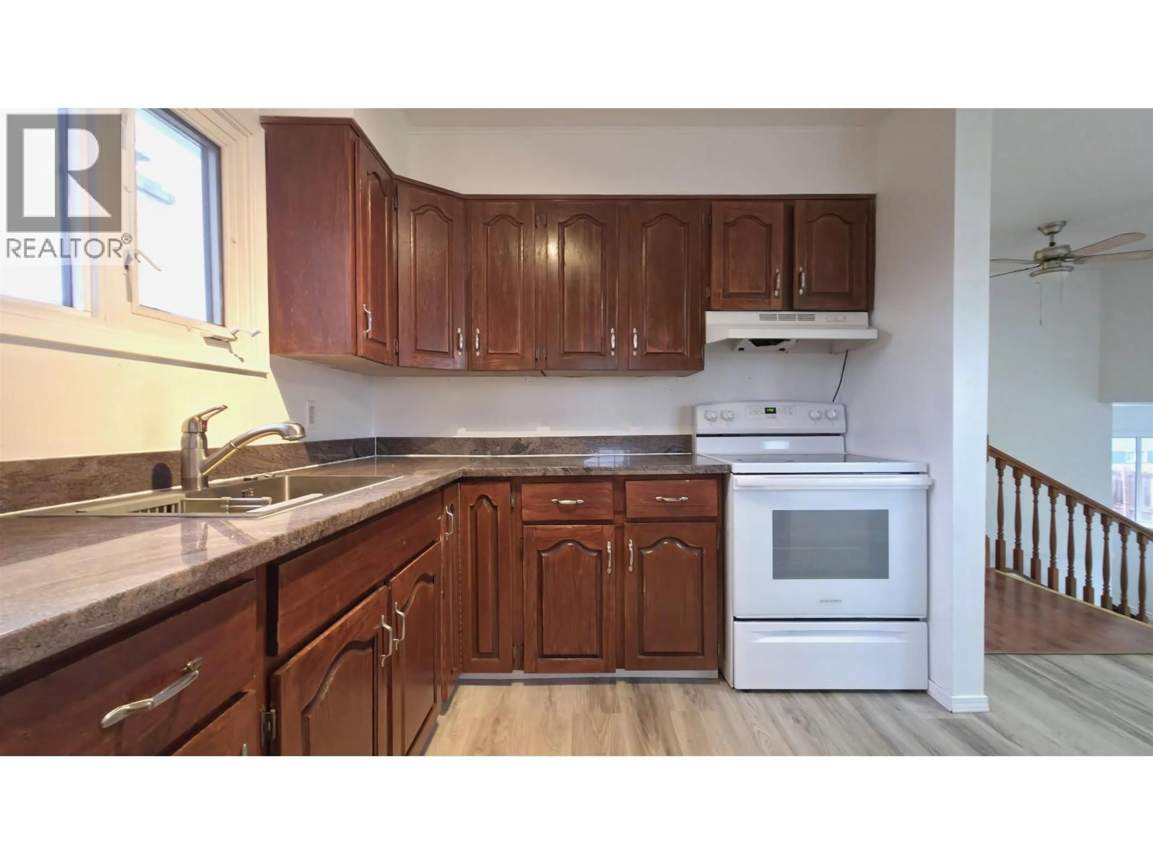 Standard kitchen, wood/laminate floor for 1016 IRWIN STREET, Prince George British Columbia V2M2Y2